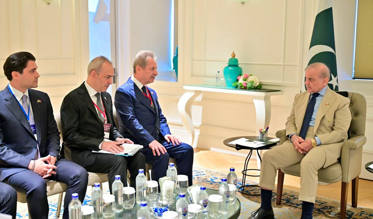 Prime Minister Muhammad Shehbaz Sharif (far right) meeting with a delegation of Çalık Holding led by the Group's Chairman Mr. Ahmet Çalık in Istanbul, Turkiye, on 4 July 2026. (GoP/X)