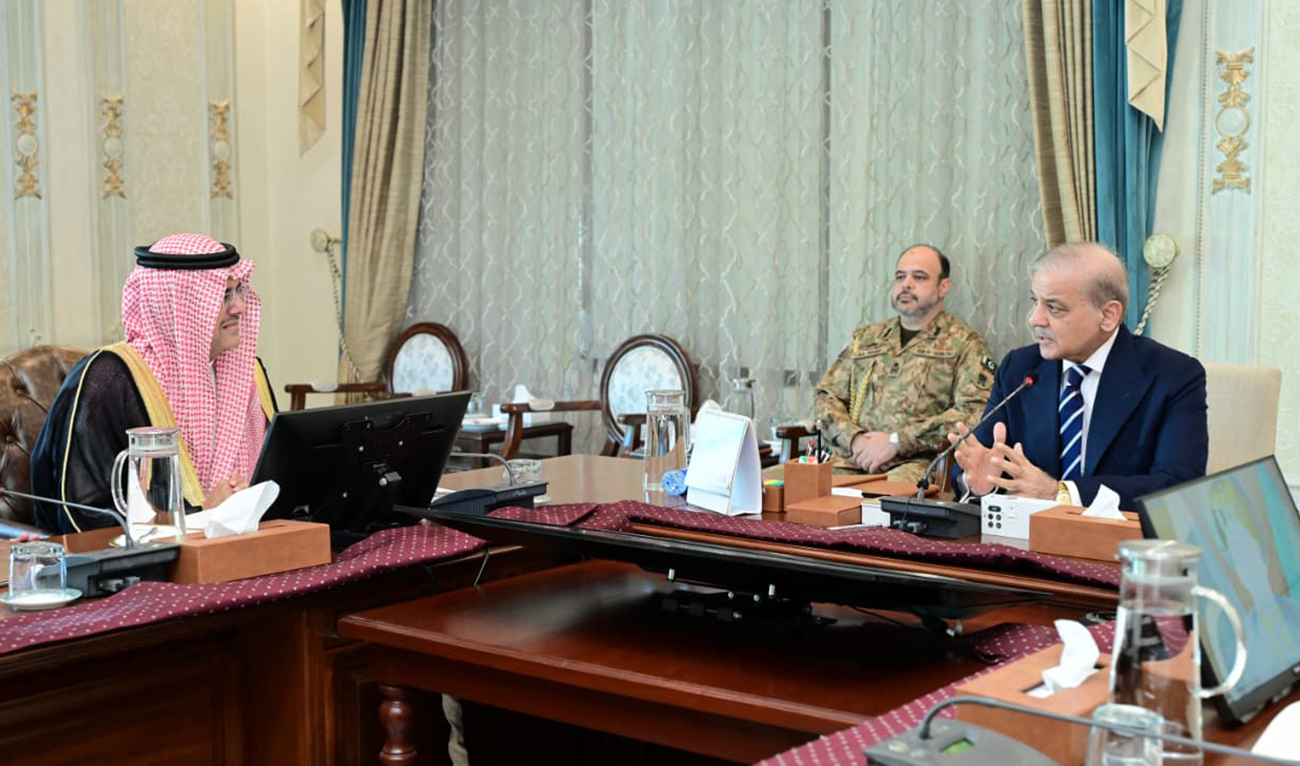 Prime Minister Shehbaz Sharif meeting with a high-level Saudi business delegation, led by Chairman of the Saudi-Pakistan Joint Business Council Prince Mansour bin Mohammad Al-Saud, in Islamabad on August 25, 2026. (PMO)