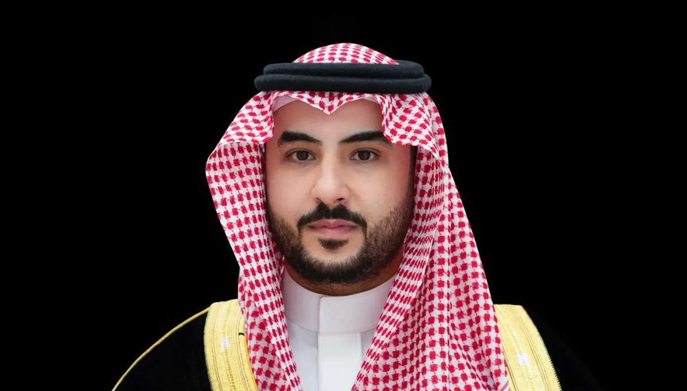 وزير الدفاع : نفخر في اليوم الوطني بتاريخ المملكة وحاضرها