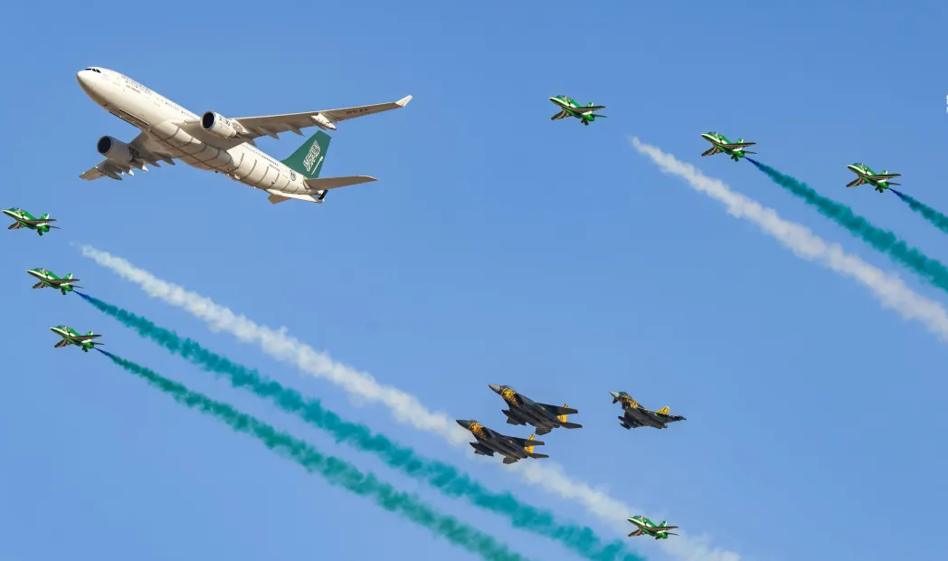 "الدفاع" تعلن مواعيد ومواقع العروض الجوية لليوم الوطني