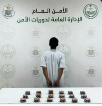 القبض على مواطن لترويجه 2681 قرصًا خاضعًا للتداول الطبي