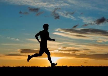 التمارين الخفيفة قد تكون مفتاحًا لتقليل الألم