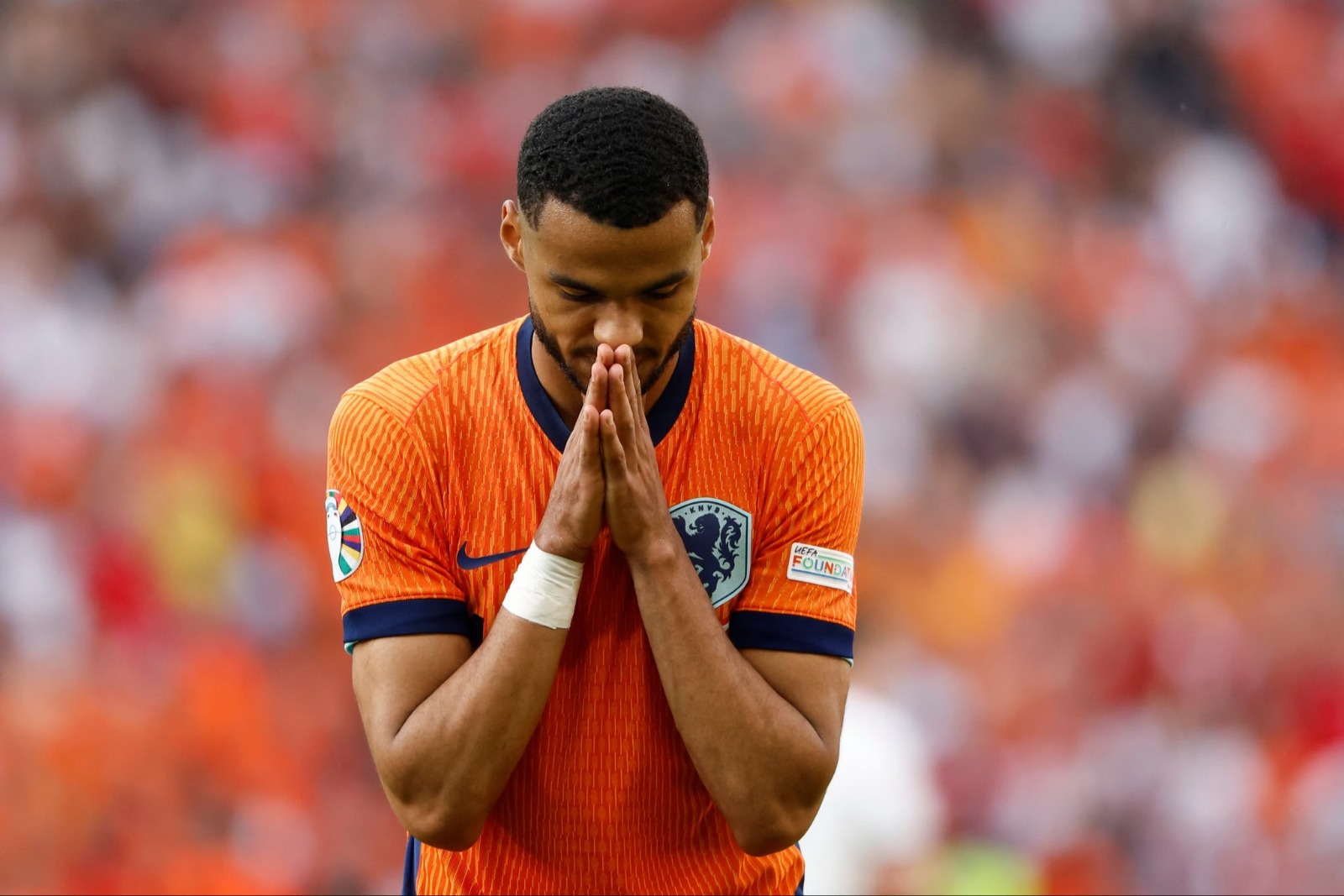 إصابة في الكاحل تبعد جاكبو عن منتخب هولندا