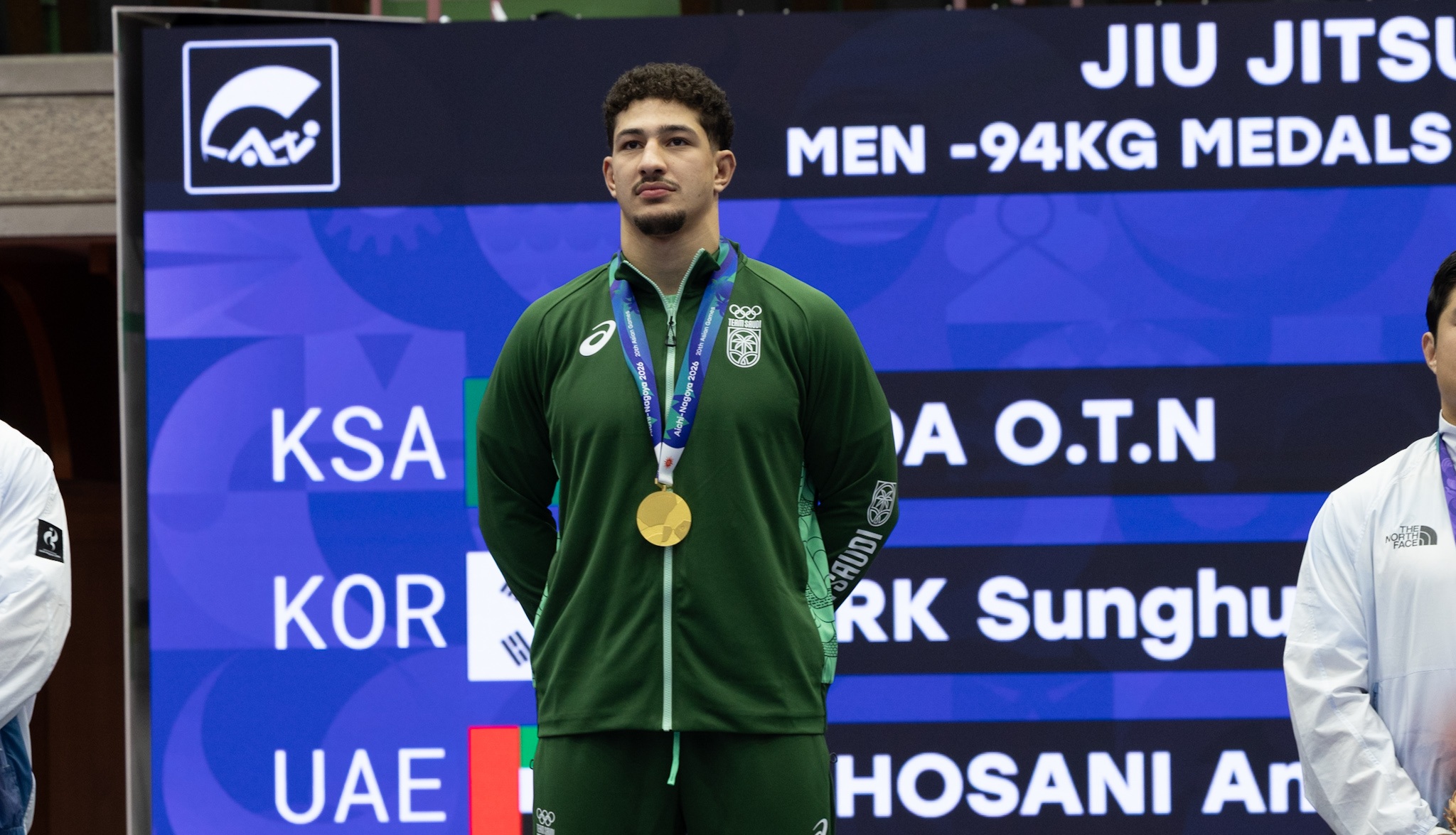 عمر ندا يتوّج بذهبية الجوجيتسو ويمنح السعودية ذهبيتها الثانية في ناغويا