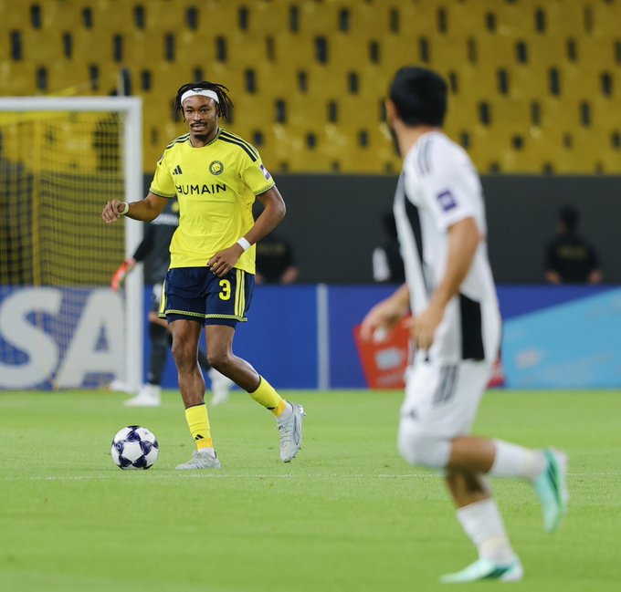 بعد كومان.. إصابة سيماكان في مواجهة النصر ونيفتشي