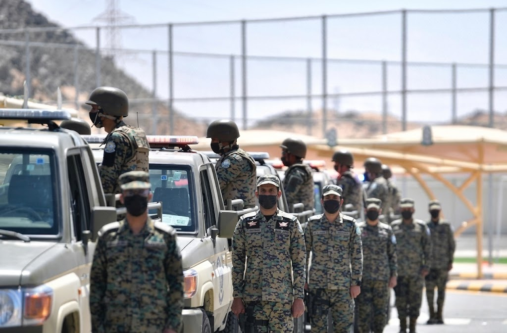 ترقية 627 فردًا من منسوبي الأفواج الأمنية