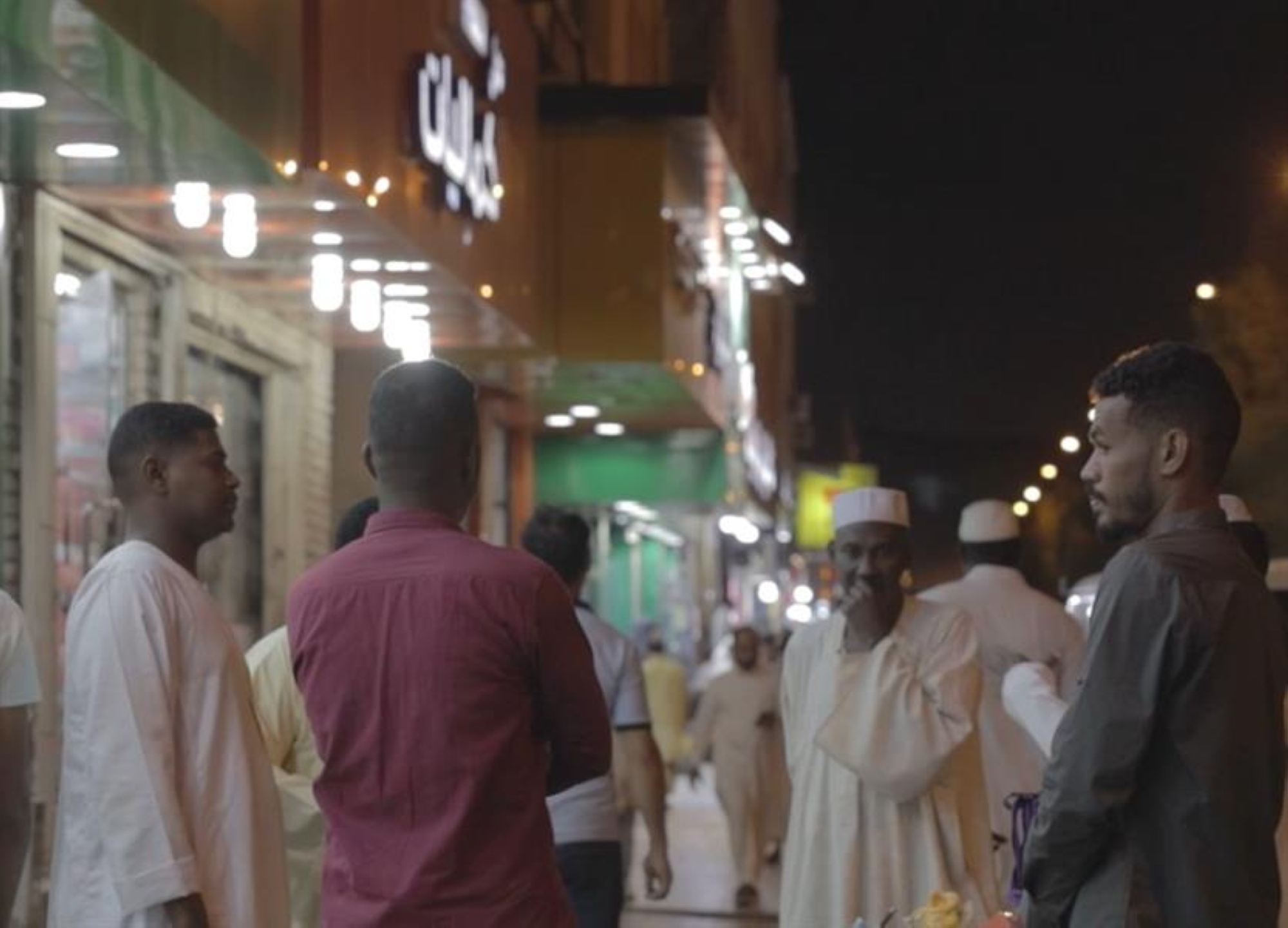 سودانيون لـ "أخبار24": السودان بلد "سلام".. وعلى العسكريين "تصفية حساباتهم" بعيدا عن المدنيين