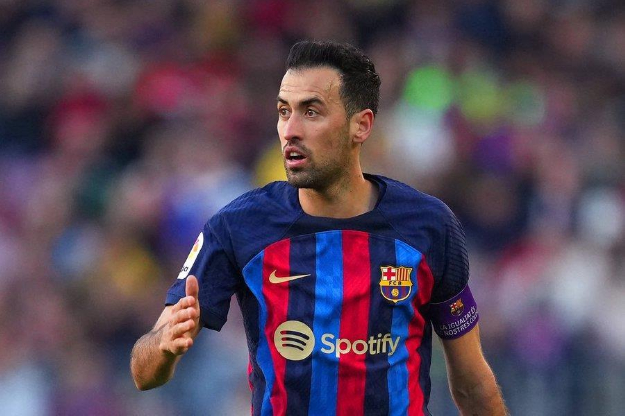 بسبب عرض النصر.. غموض بشأن تجديد بوسكيتس مع برشلونة