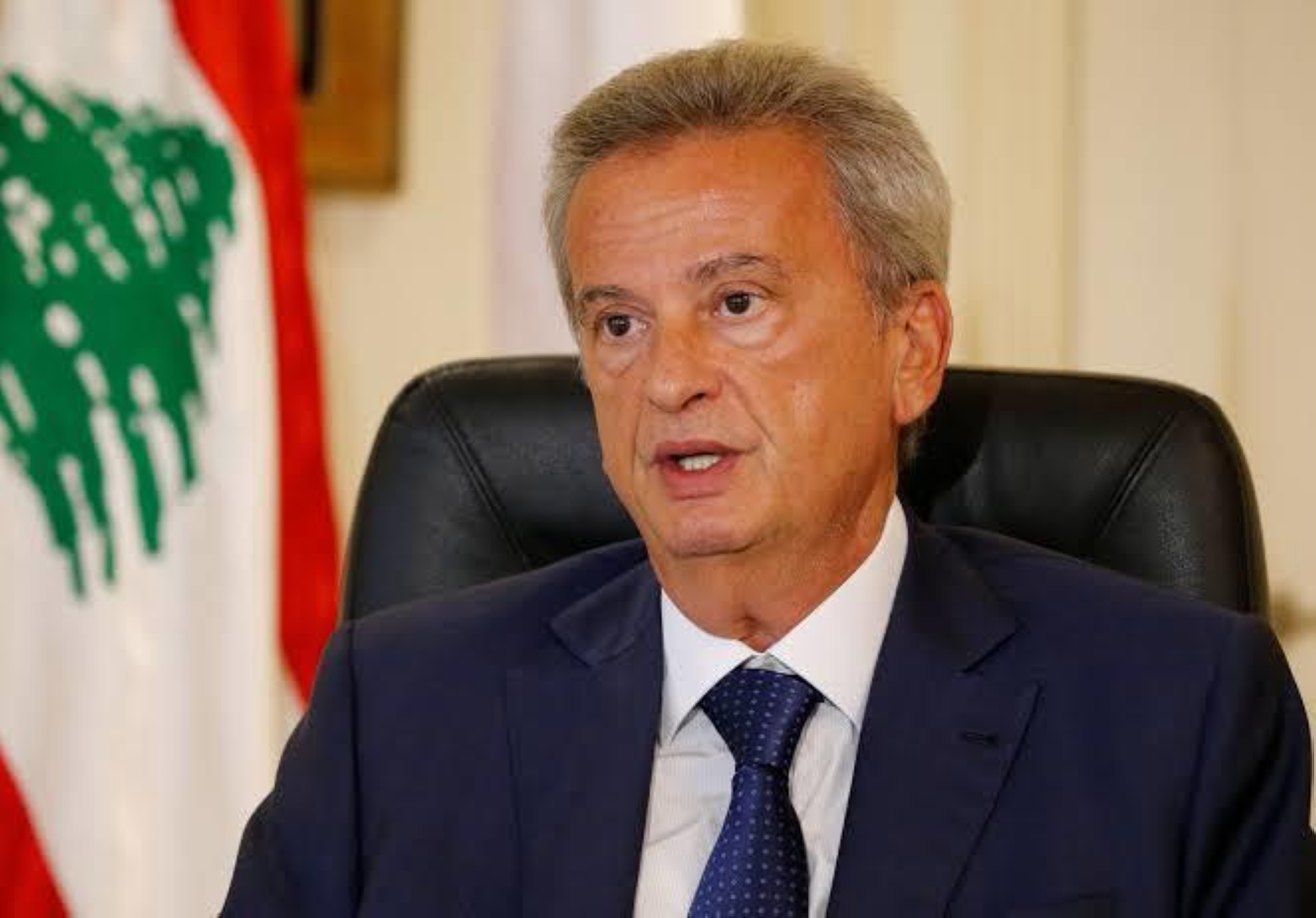 محققون أوروبيون يستجوبون مساعدة حاكم مصرف لبنان بتهم الاختلاس وغسيل الأموال