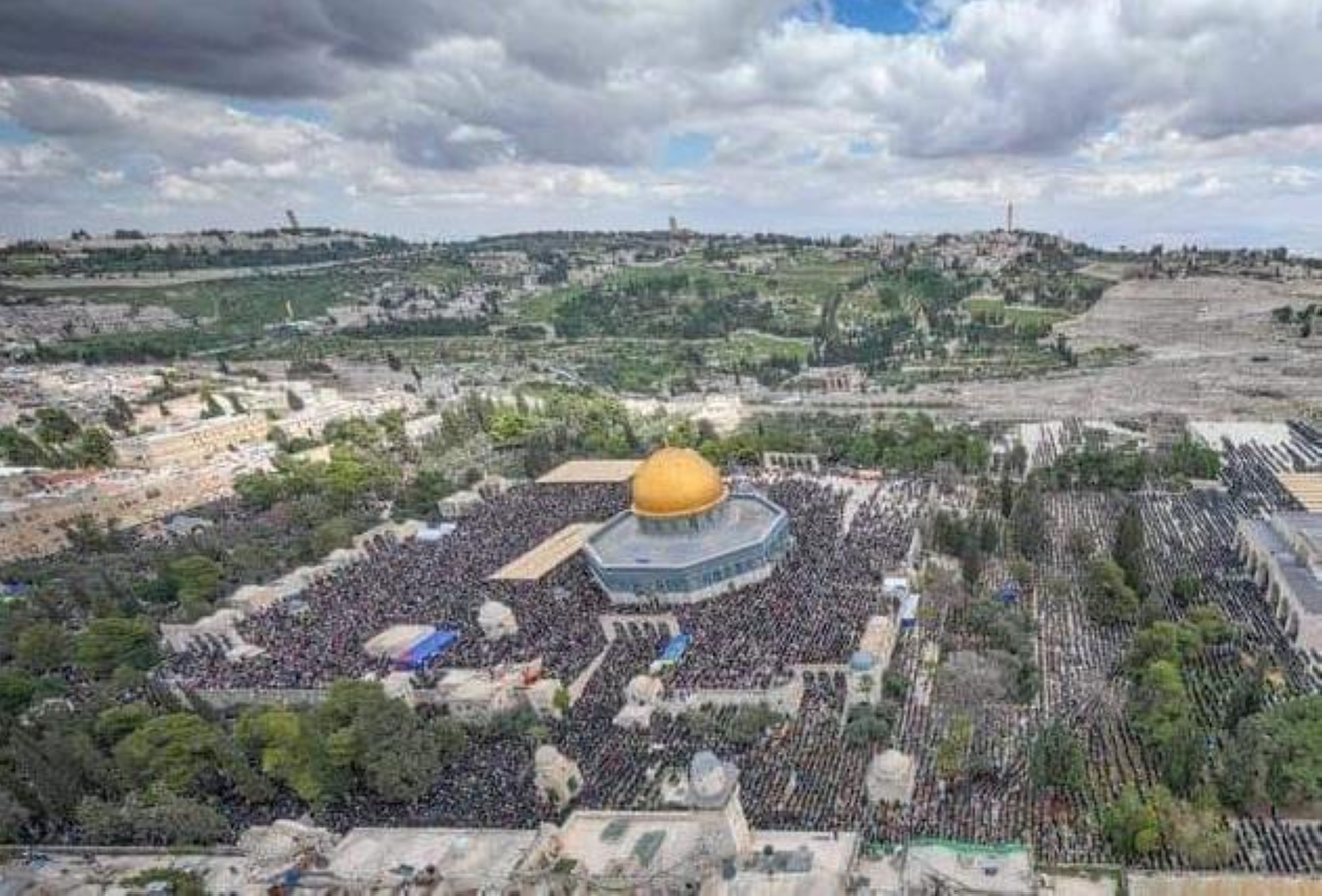 عبثت بمحتوياته.. قوات الاحتلال تقتحم المصلى القبلي بالمسجد الأقصى