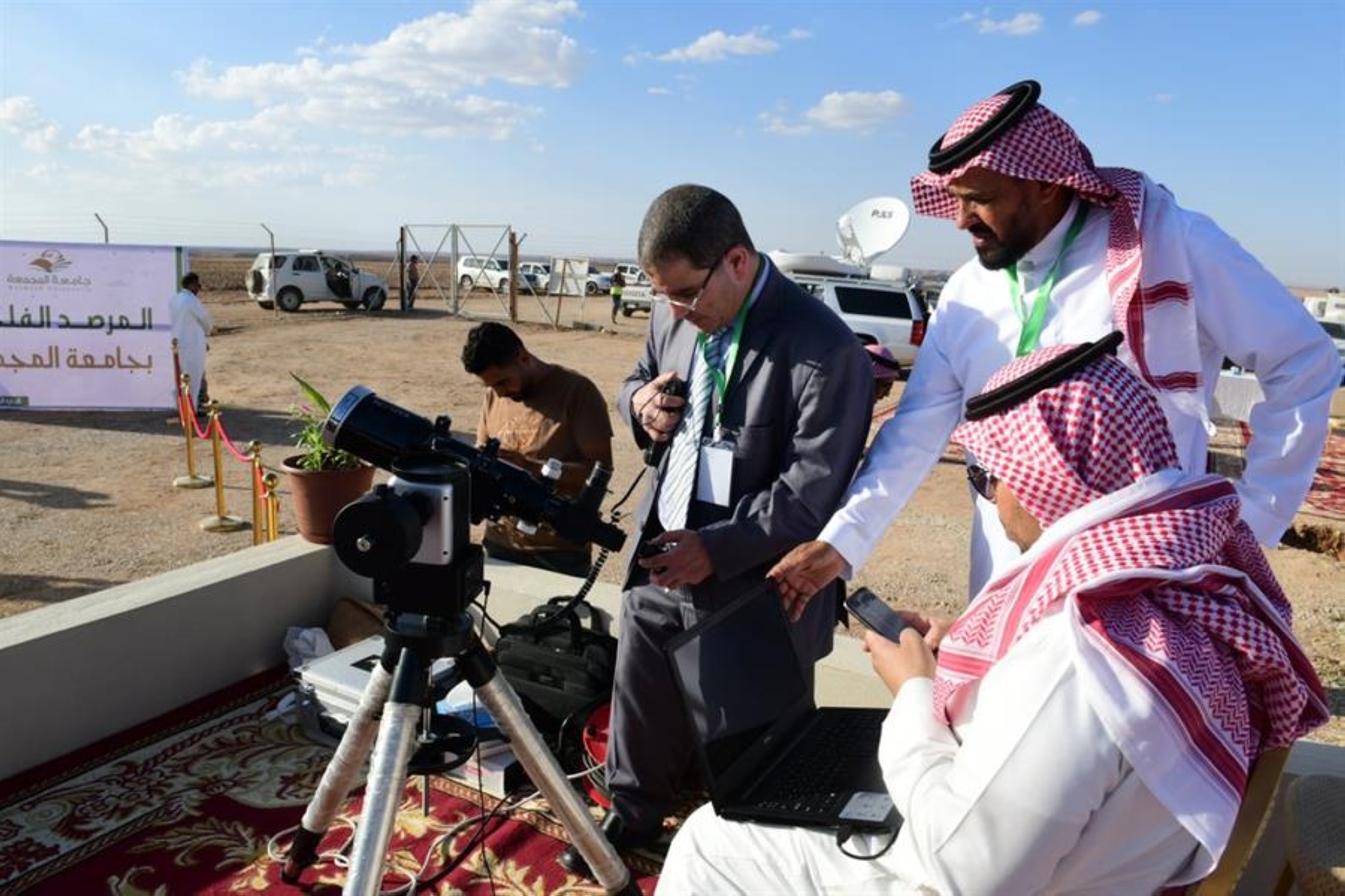 "الديوان الملكي": يوم غدٍ الجمعة أول أيام عيد الفطر