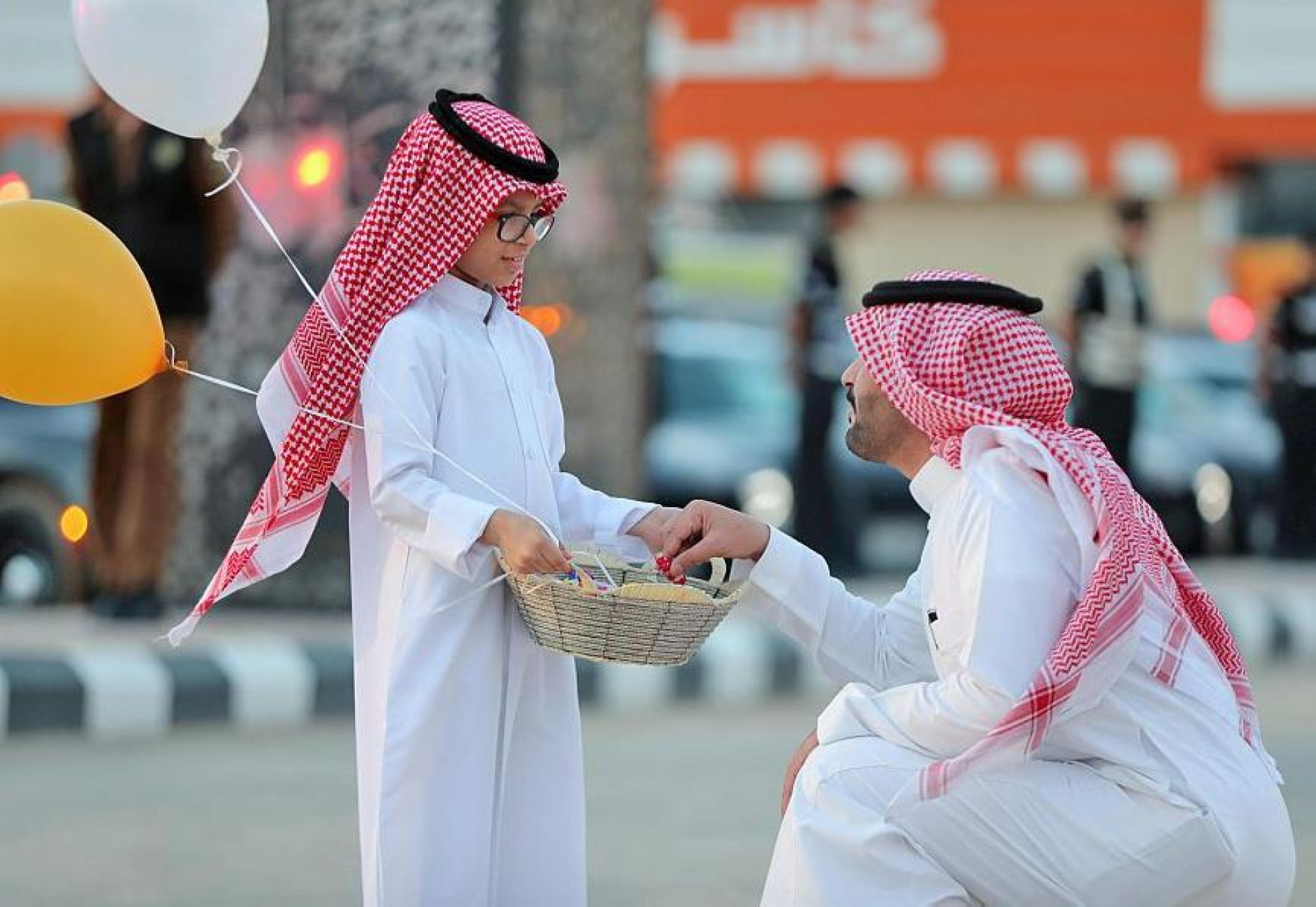 استطلاع رأي: 56% سيقضون العيد مع عائلاتهم و20% في الفعاليات