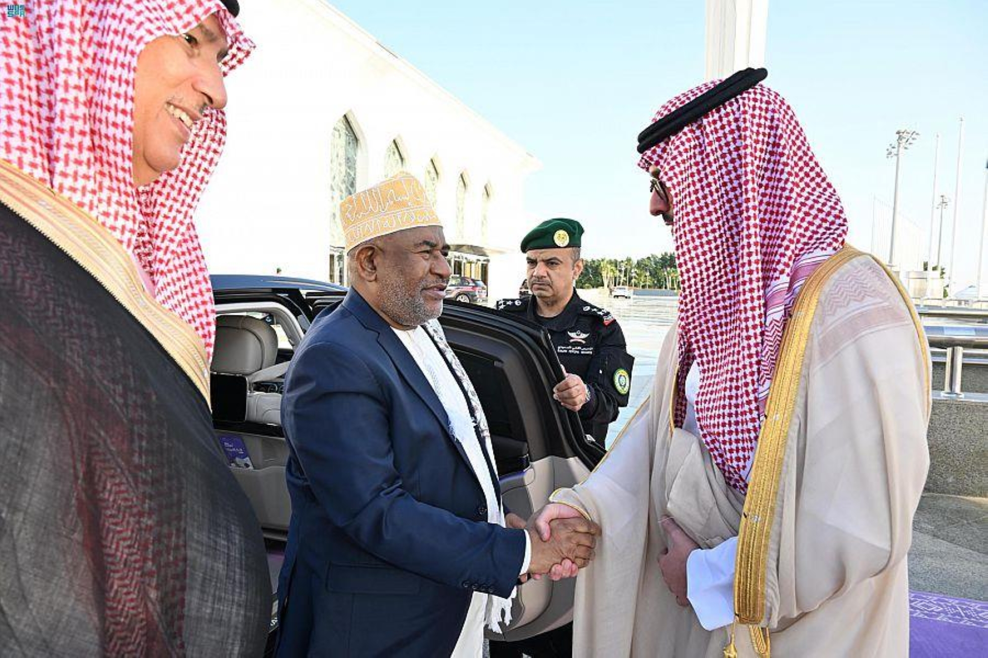 رئيس جزر القمر يغادر جدة بعد زيارة رسمية للمملكة