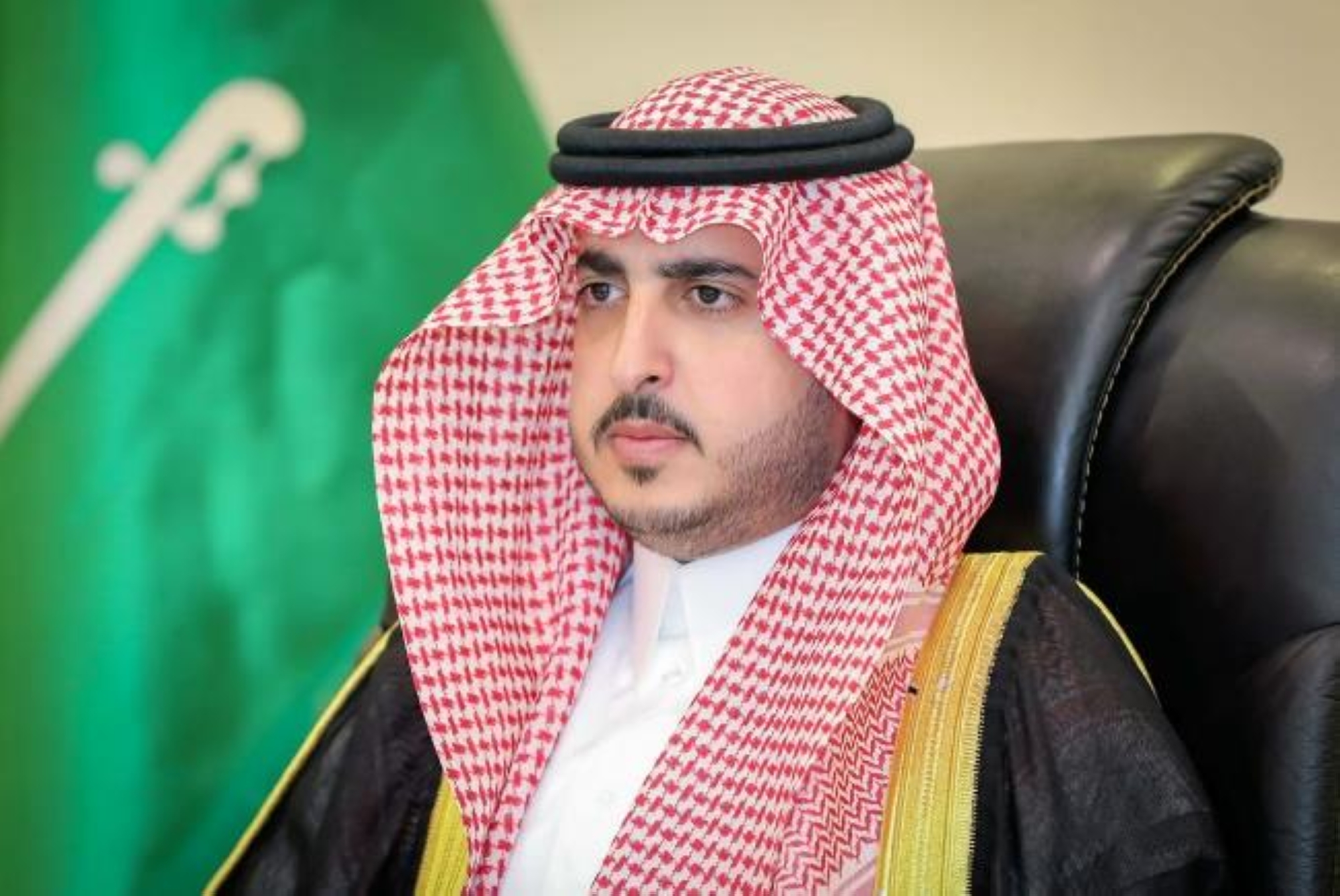 أمير الجوف يُدشّن البرنامج الوطني لمشروع زكاة الفطر الموحد