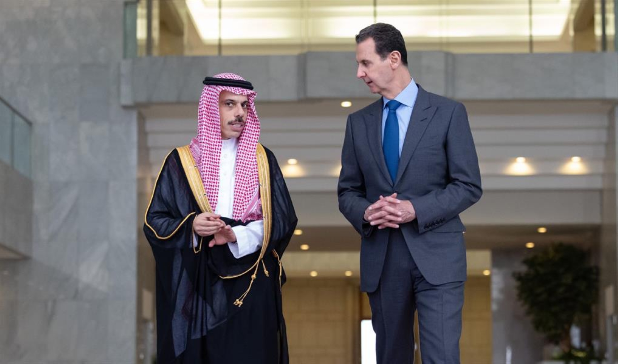 منعطف جديد في علاقات الرياض – دمشق.. والأسد يستقبل فيصل بن فرحان