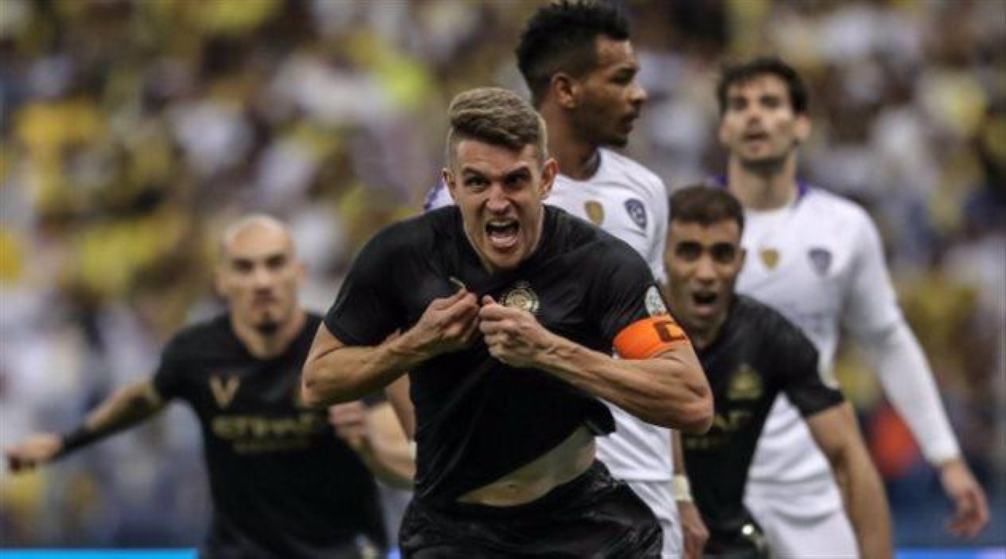 قائد النصر الأسبق: هدفي في الهلال سيظل خالدا.. وبكيت كثيرا لهذا السبب