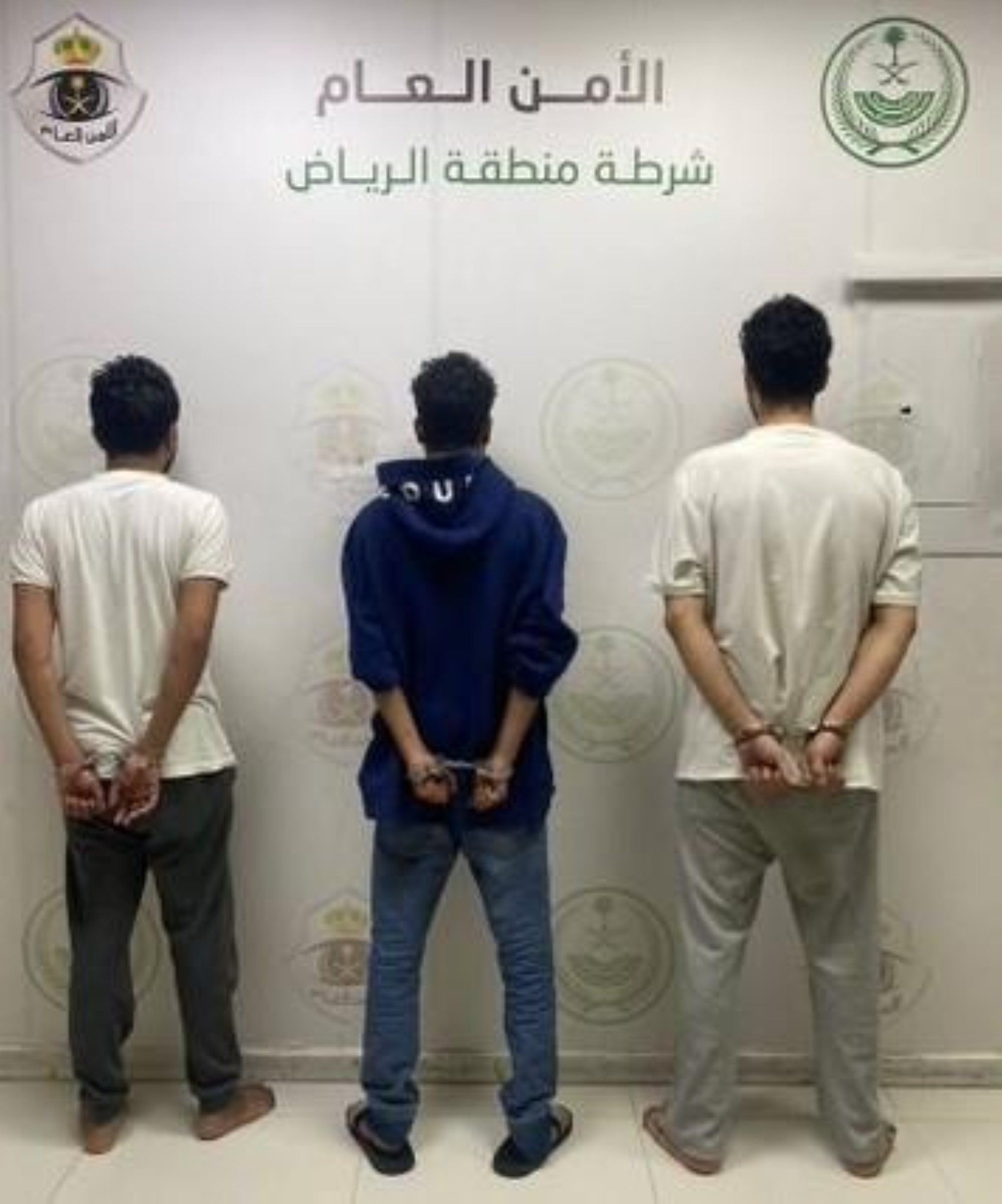 القبض على 3 مواطنين ارتكبوا جرائم سلب ونهب تحت تهديد السلاح بالرياض