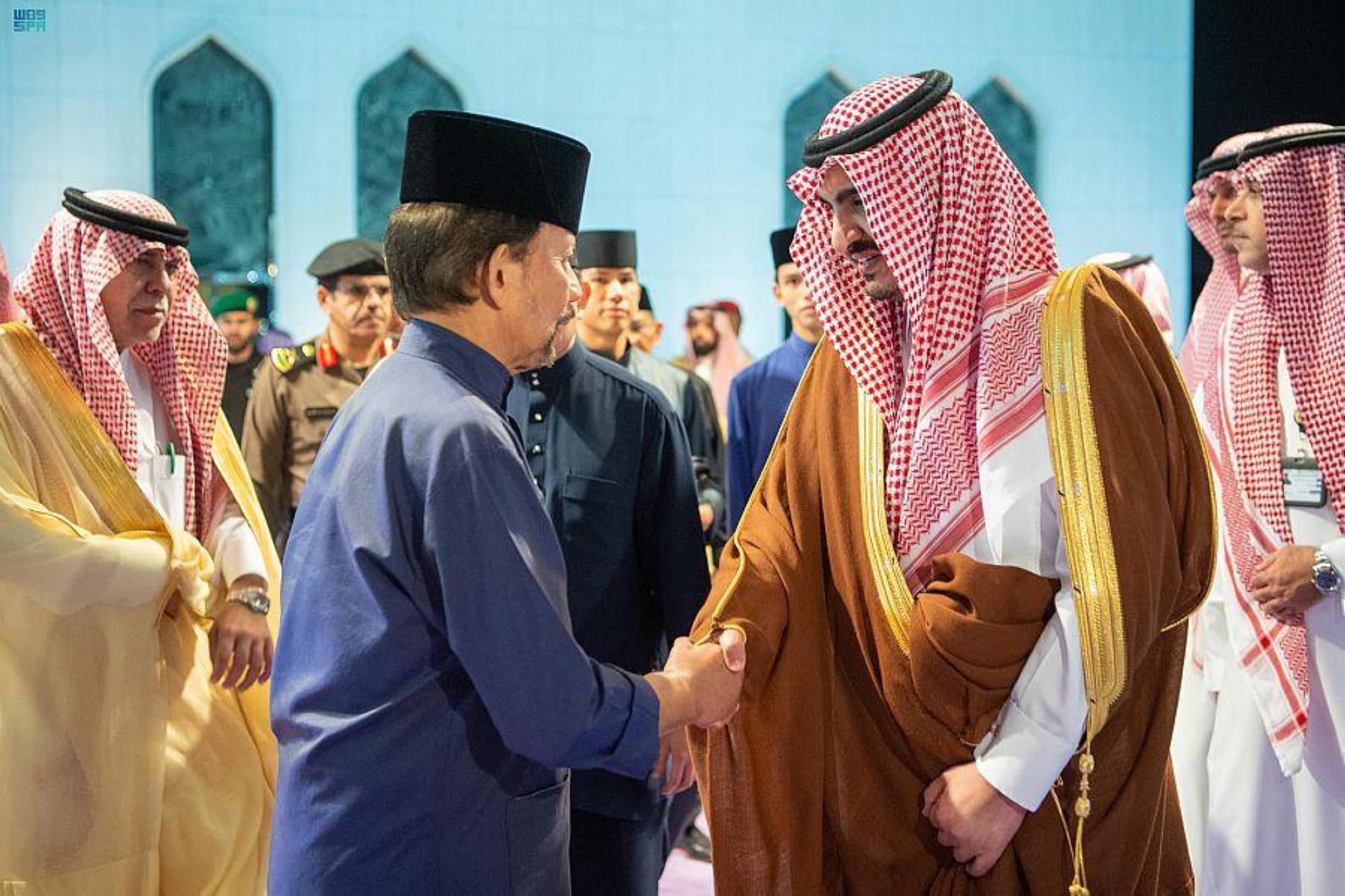 بعد مباحثات مع ولي العهد.. سلطان بروناي يغادر جدة