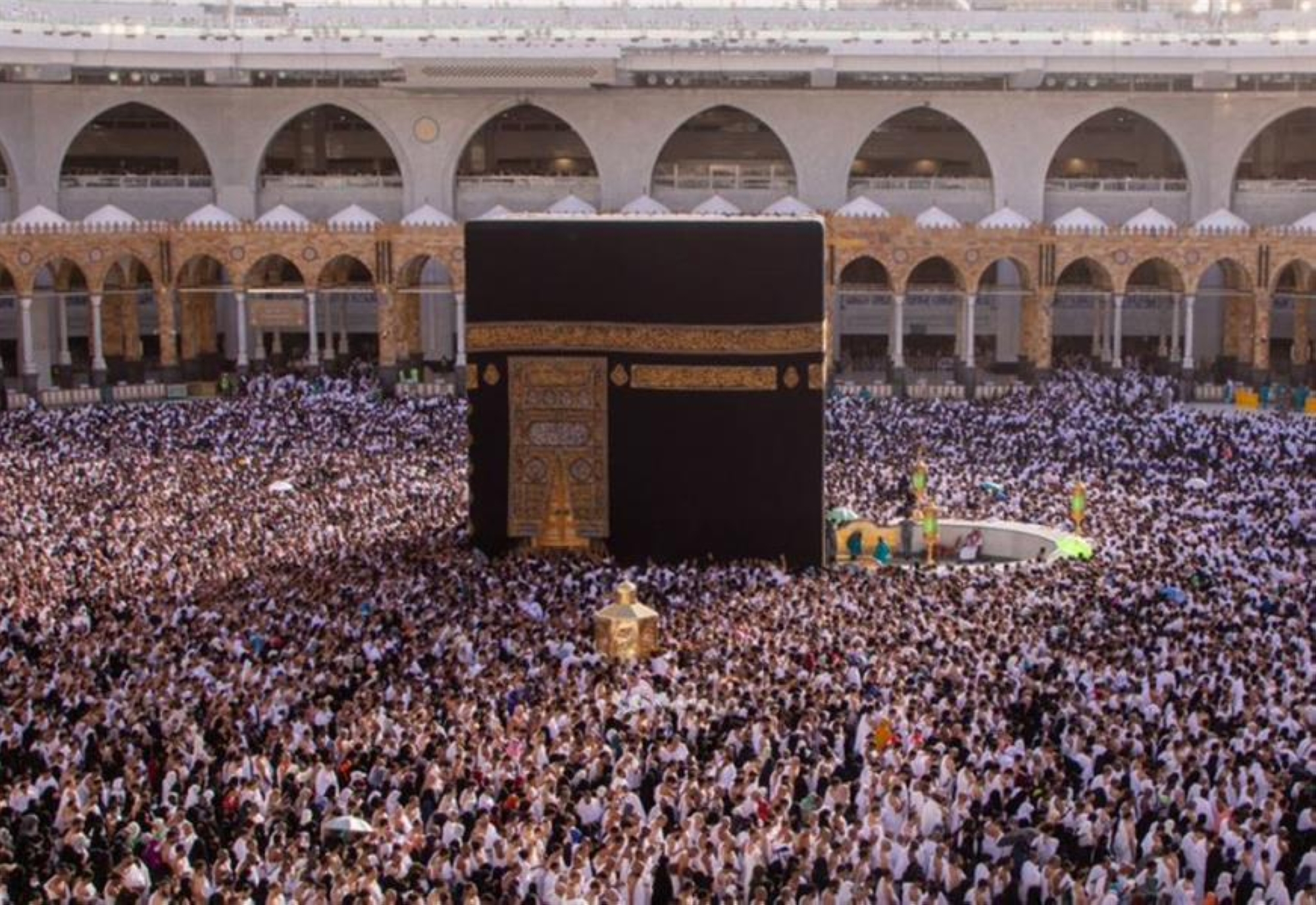 "الحج والعمرة" توصي المعتمرين باتباع 4 إرشادات لتيسير الطواف في العشر الأواخر