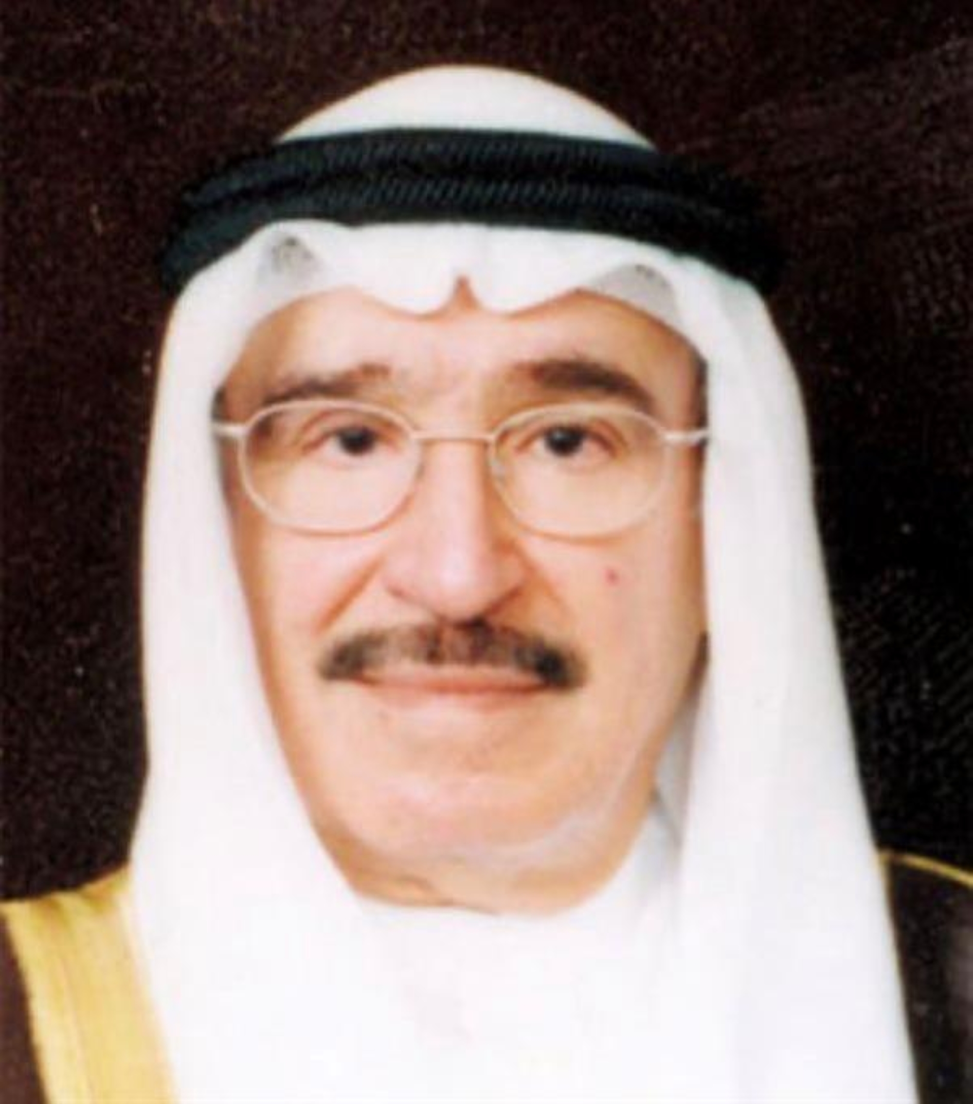 السعوديون ينعون "القصيبي".. ابن الأحساء ووزير الاقتصاد وحامل وسام "إمبراطور اليابان"