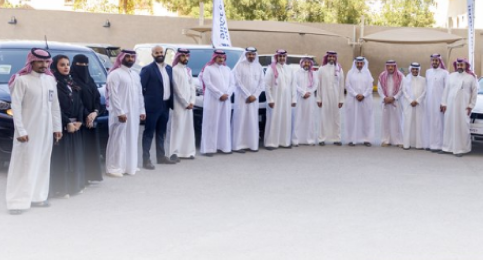 "النقل" ترعى 3 اتفاقيات لتوفير السيارات الكهربائية لمكاتب التأجير