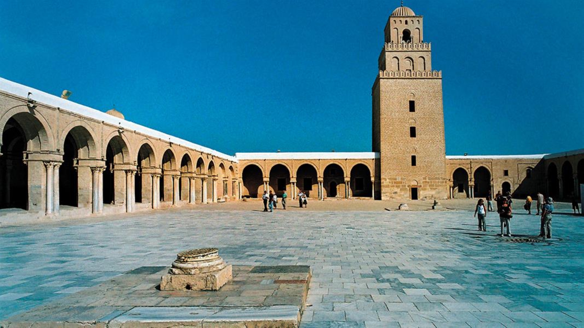 يضم أقدم منبر إسلامي.. المملكة ترمم جامع عقبة بن نافع بتونس