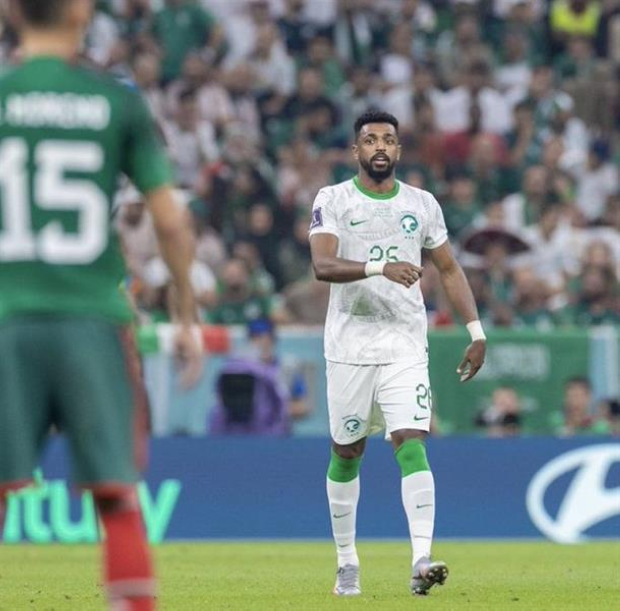 اختبارات طبية تحدد موقف شراحيلي من مواجهة الهلال