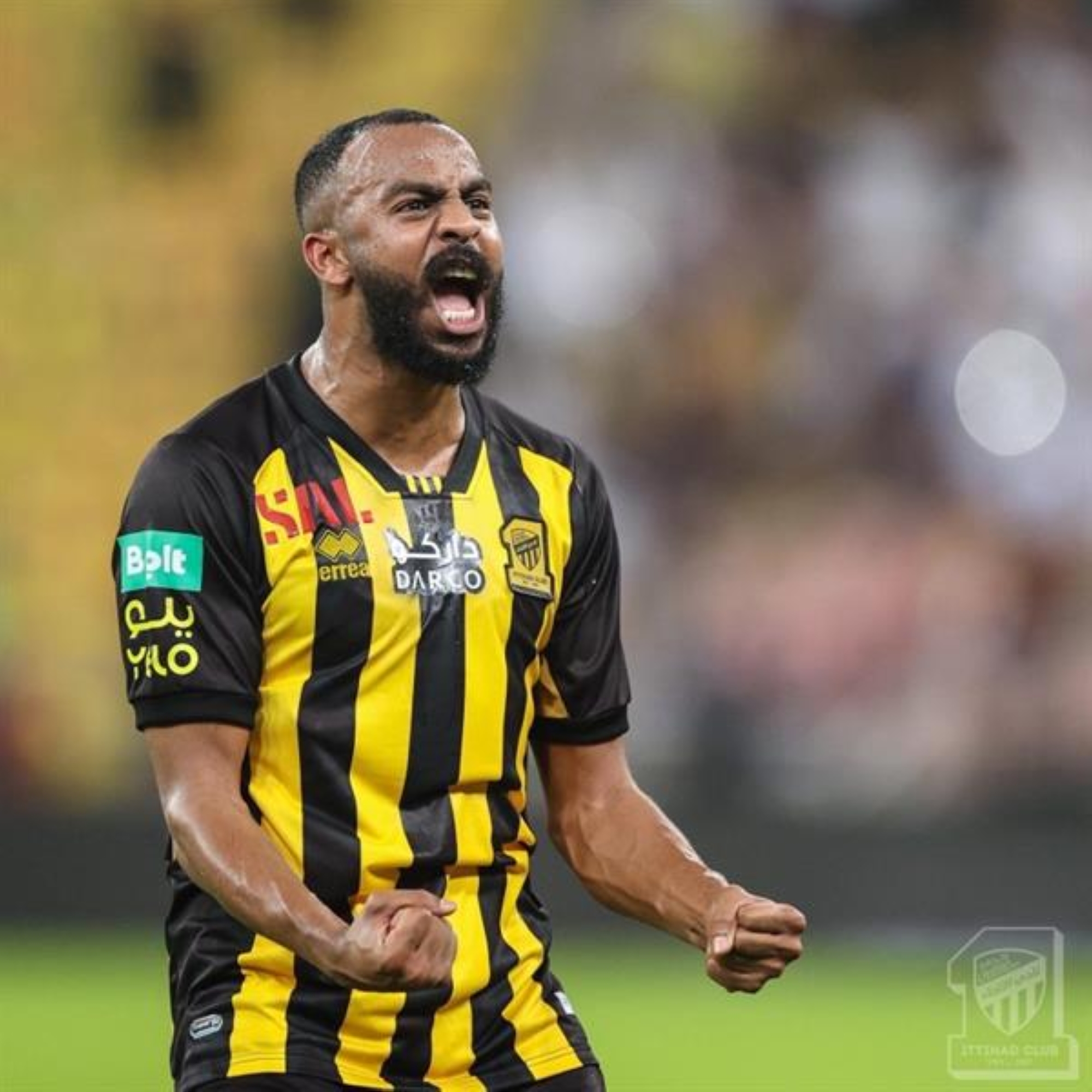 الاتحاد يتفق مع الشمراني على تجديد التعاقد "موسمين"