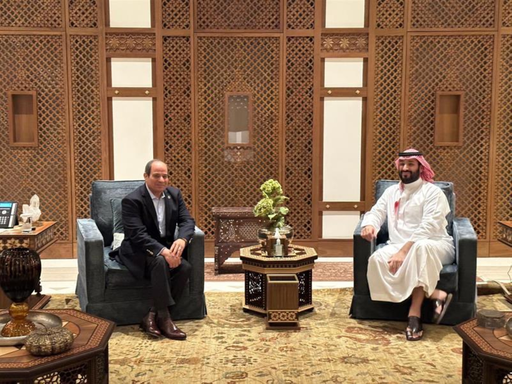 "السيسي" مغرداً: سعدت بلقاء ولي العهد.. وأتطلع لتنمية العلاقات مع المملكة
