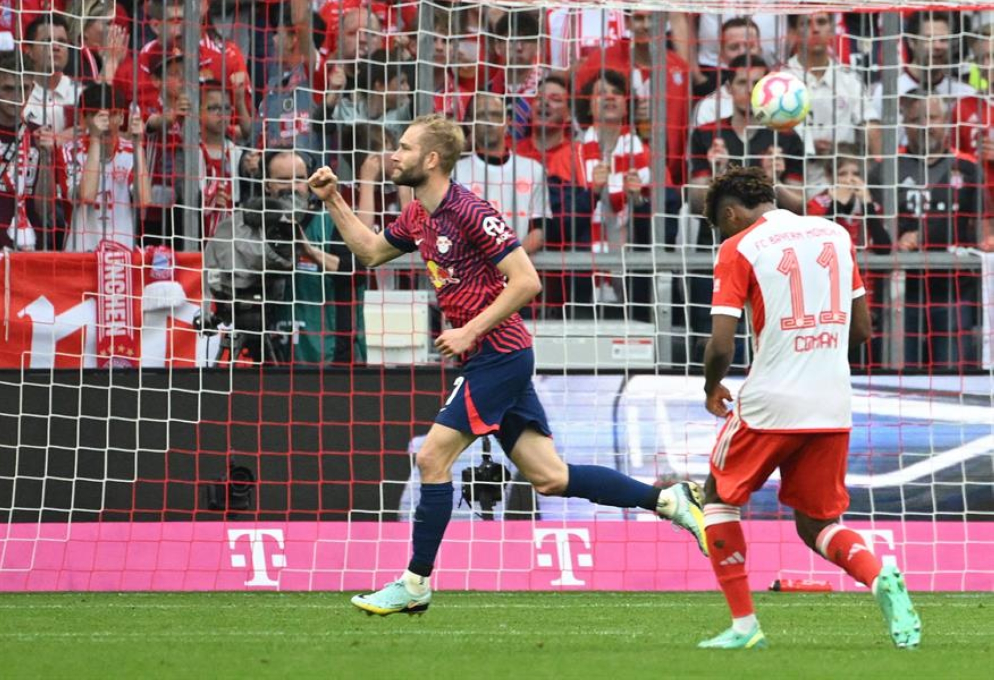 لايبزيج يهزم بايرن ويقدم هدية لـ "دورتموند"