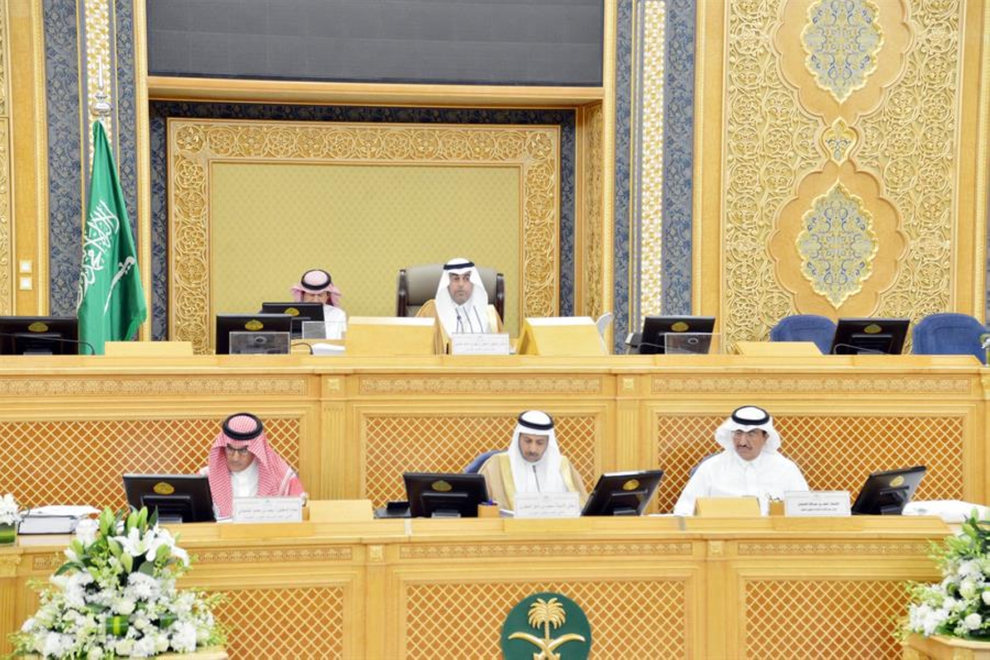 "الشورى" يوصي "التجارة" بآلية للموافقة على زيادة "أسعار السلع"