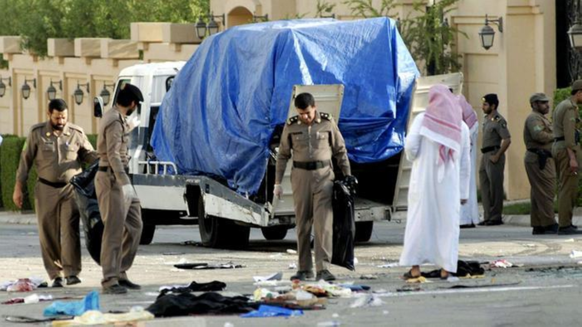 "مايو الأسود 2003".. موعد "إشهار السـلاح" السعودي للانقضاض على الإرهاب