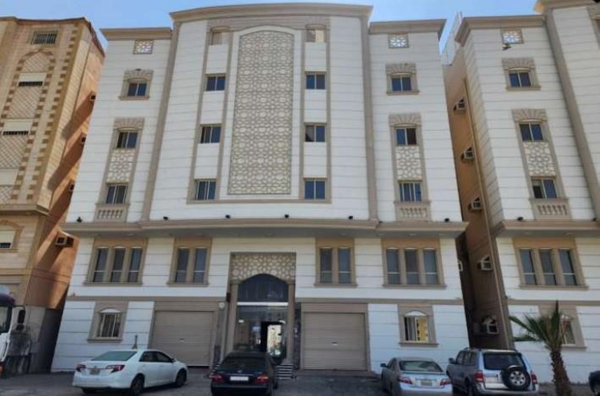 طرح 160 عقاراً متنوعاً للبيع عبر 12 مزادًا في 6 مناطق