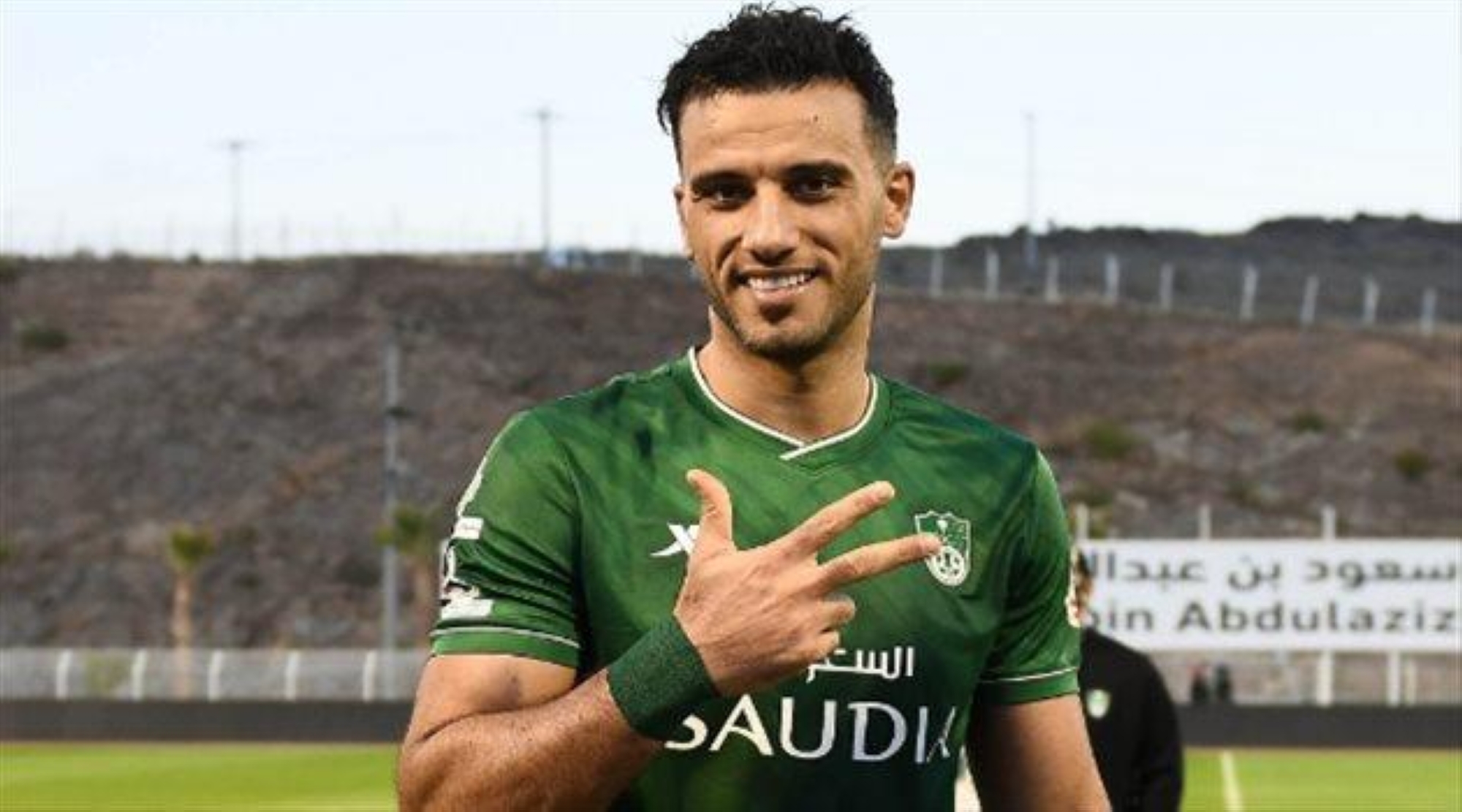 الغرافة ينافس العربي على ضم السومة