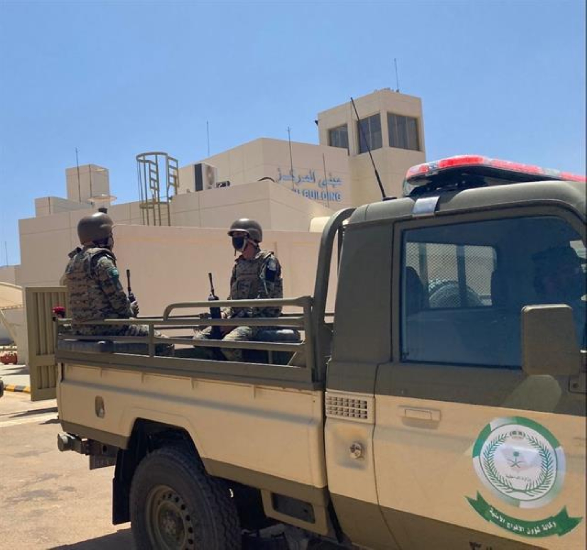 ضبط يمني لتهريبه 10.4 ألف قرص خاضع لتنظيم التداول الطبي بجازان