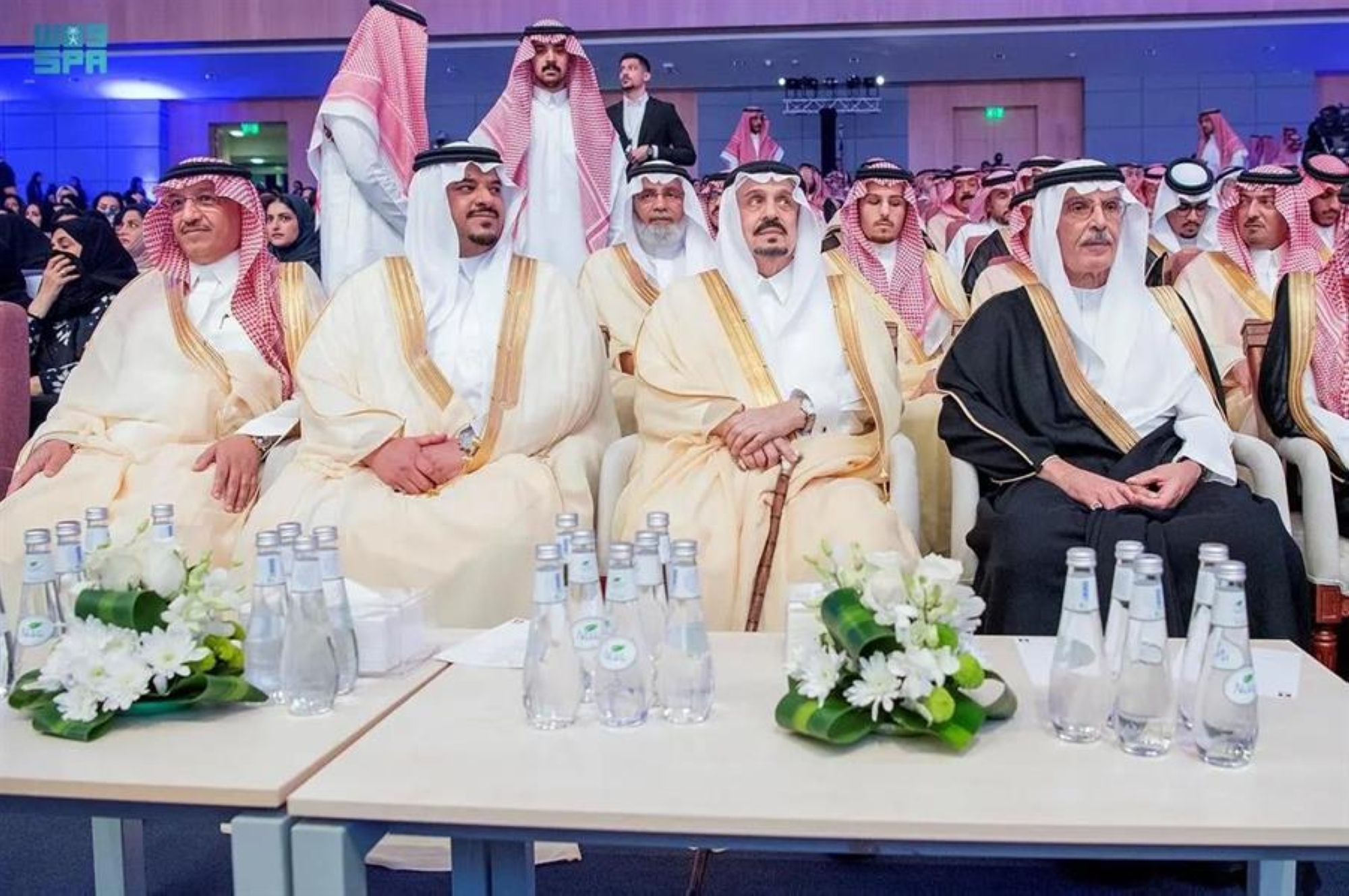 بحضور أمير الرياض ونائبه ووزير التعليم.. جامعة الفيصل تحتفي بتخريج طلابها