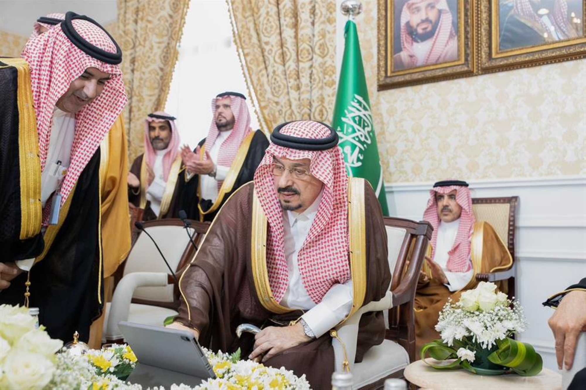 فيصل بن بندر يدشن "حزمة" مشروعات "تنموية" بالمجمعة