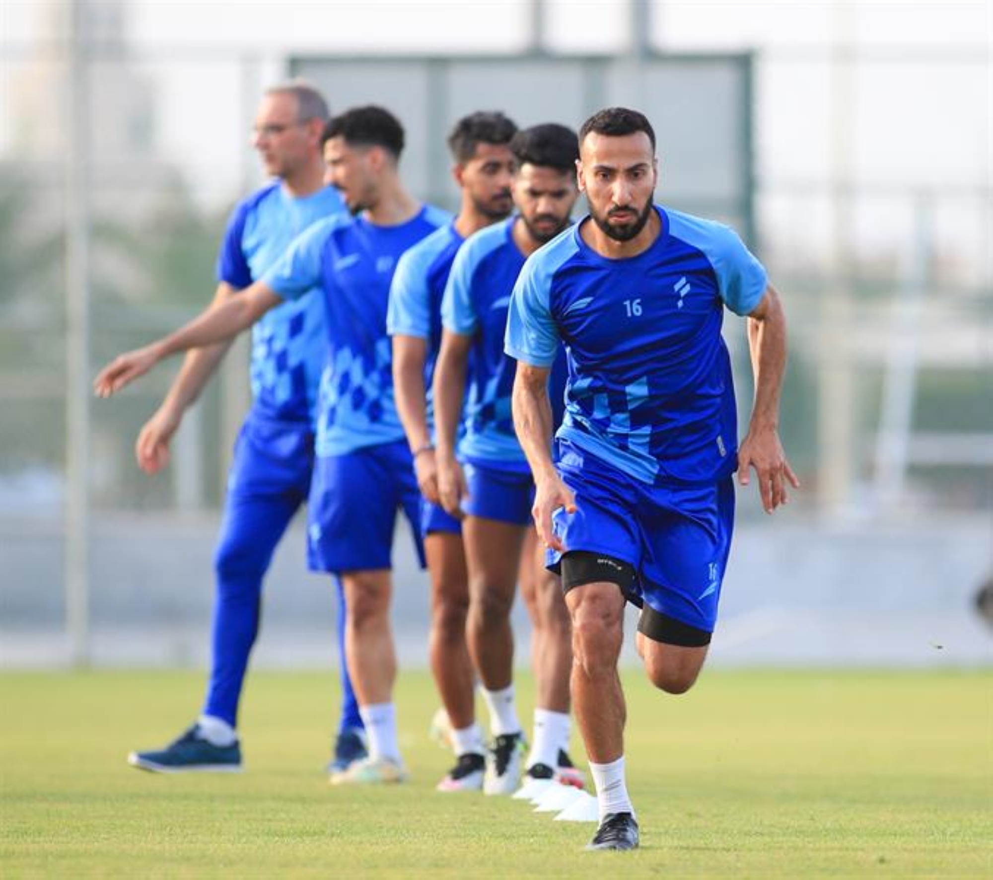 دونيس يستقر على تشكيل الفتح أمام النصر