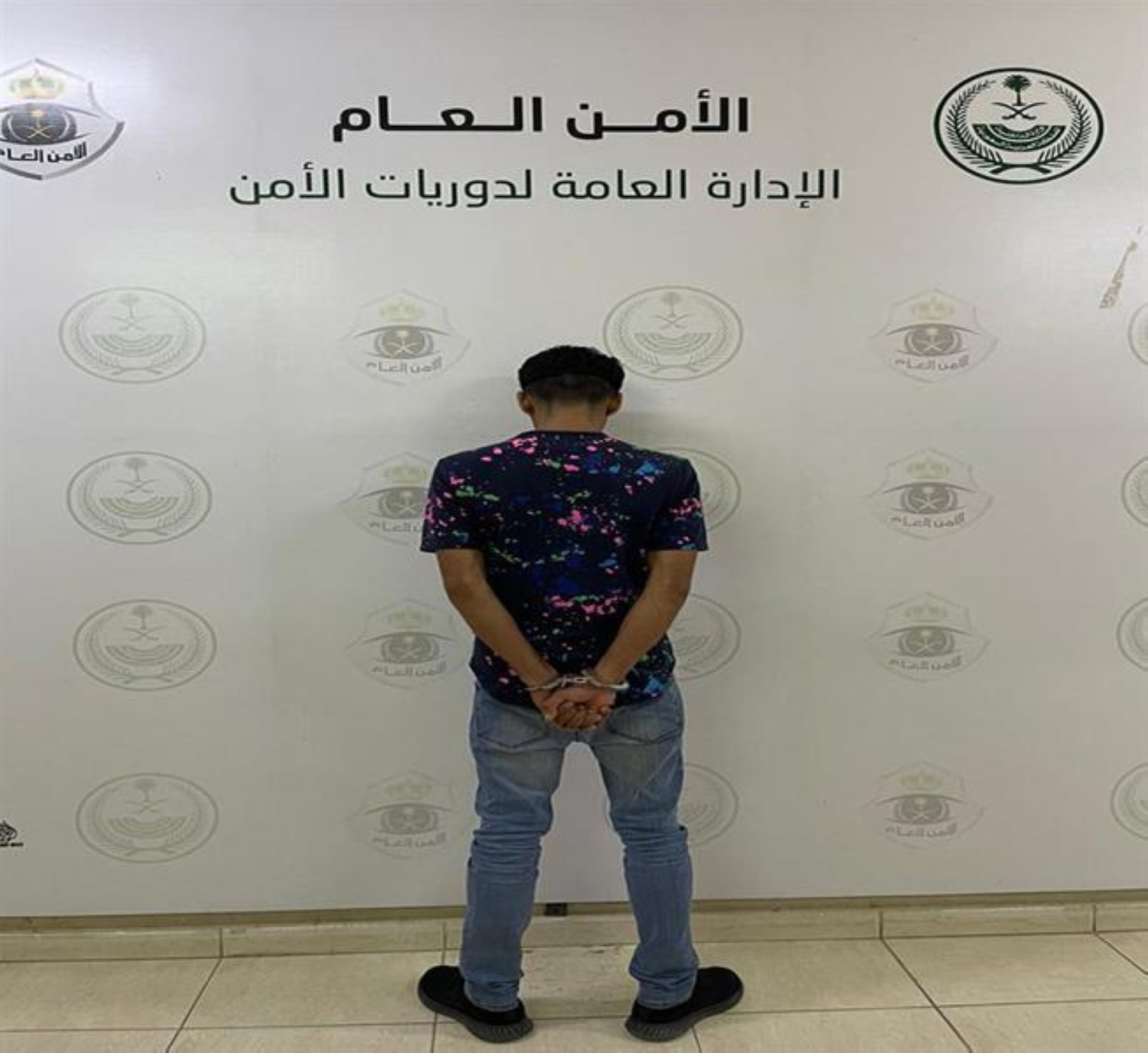 القبض على شخص ظهر بمحتوى مرئي تضمن ادعاءات غير صحيحة بالأحساء