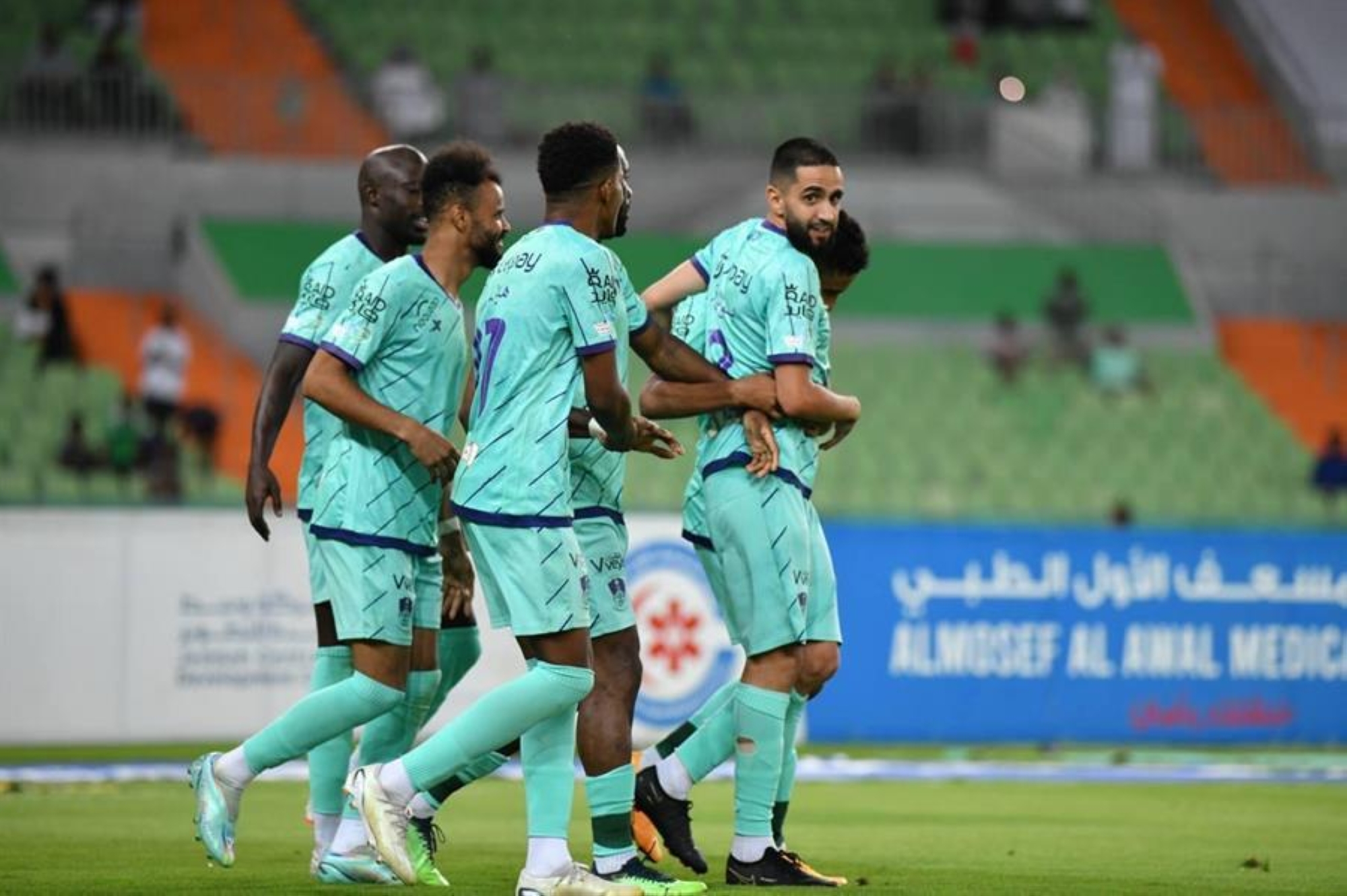 أحدهم متوج بأبطال أوروبا.. نجوم ارتبطت أسماؤهم بالانتقال للأهلي