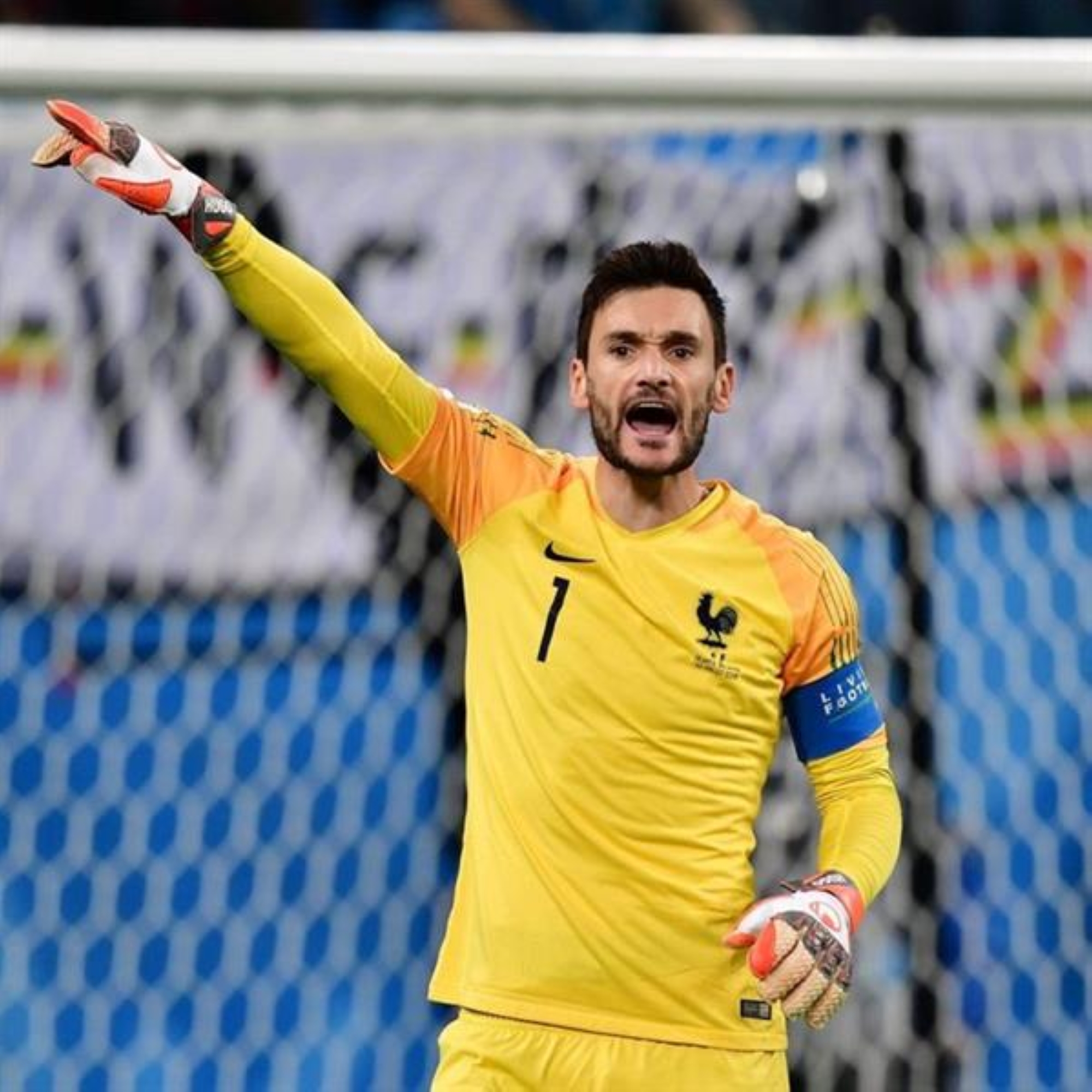 النصر يقدم عرضًا للتعاقد مه هوجو لوريس