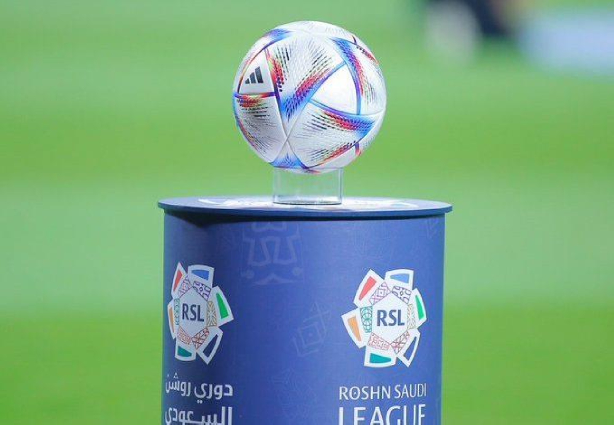 قناة إسبانية تطلب نقل جميع مباريات "روشن"