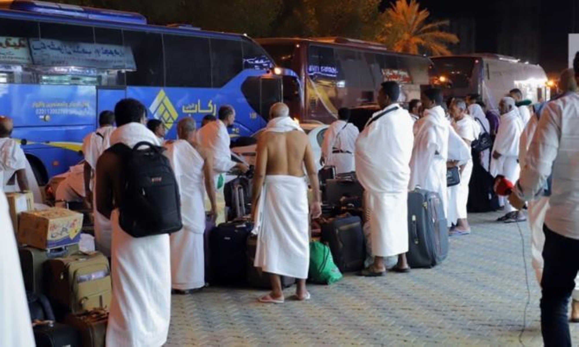 "الحج": تسهيل وصول الحجاج اليمنيين من مطار صنعاء إلى جدة