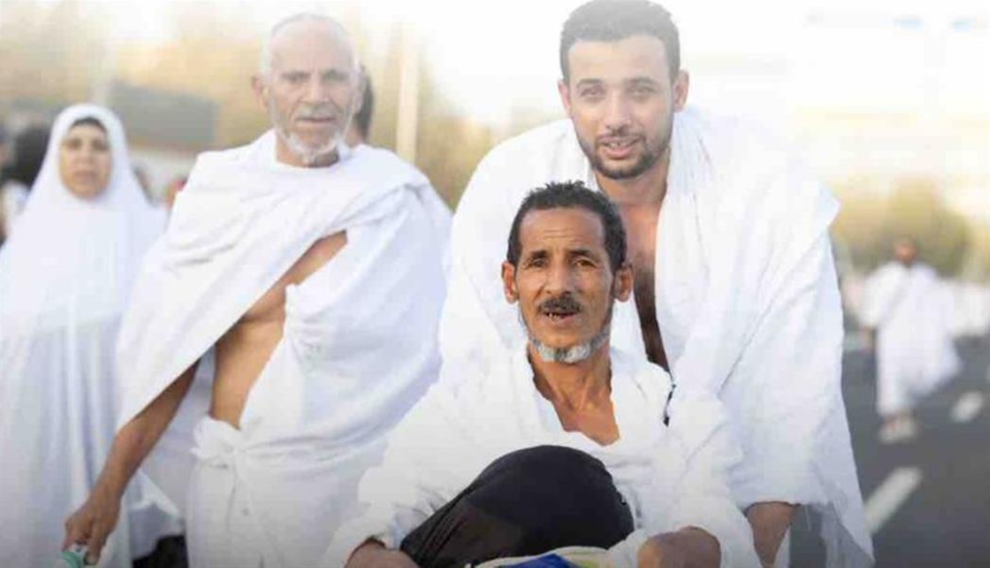 "تقدير مُضاعف".. "الحج" تؤمن كبار السن في المناسك