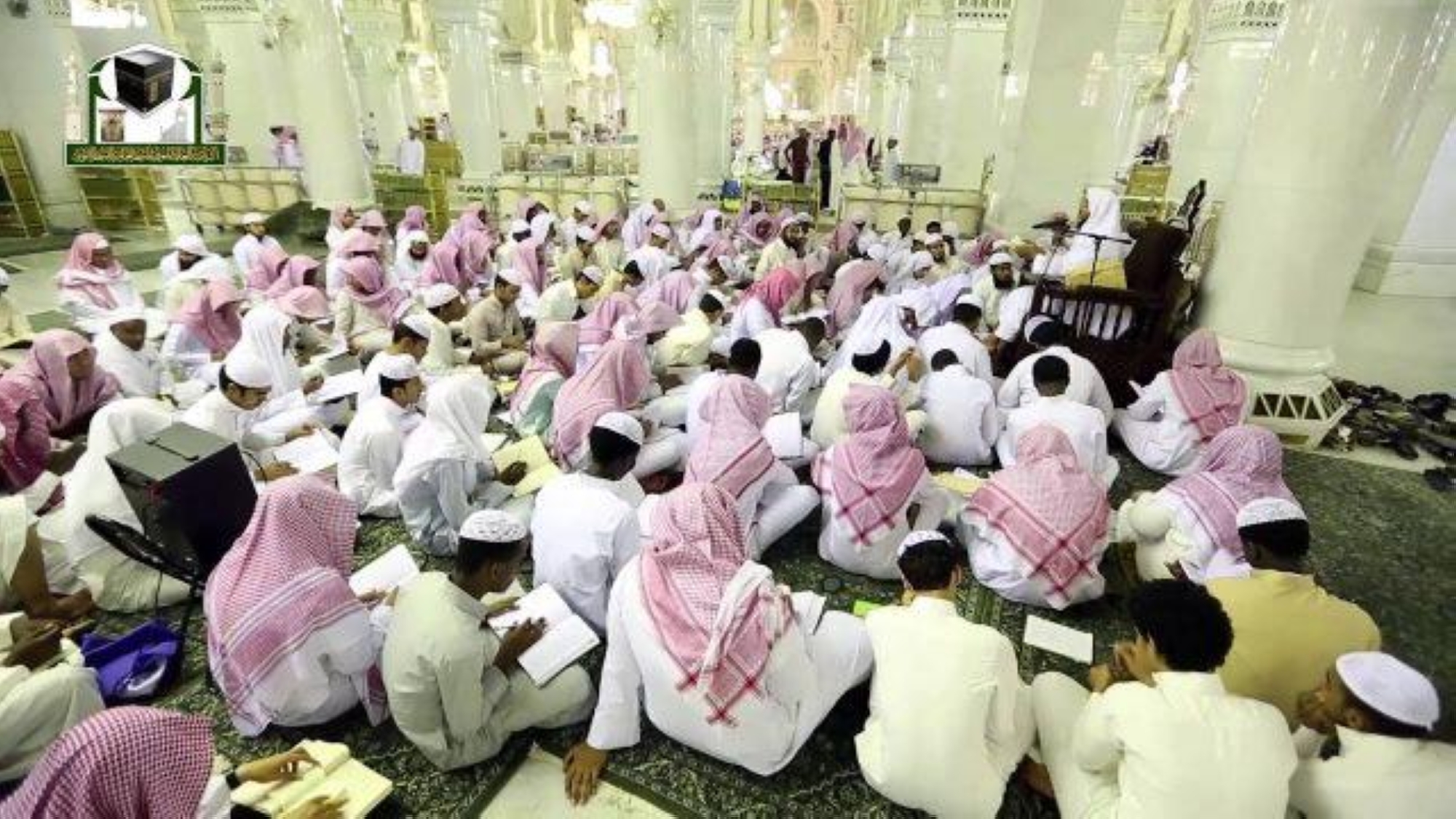 فتح التقديم بكلية الحرم المكي