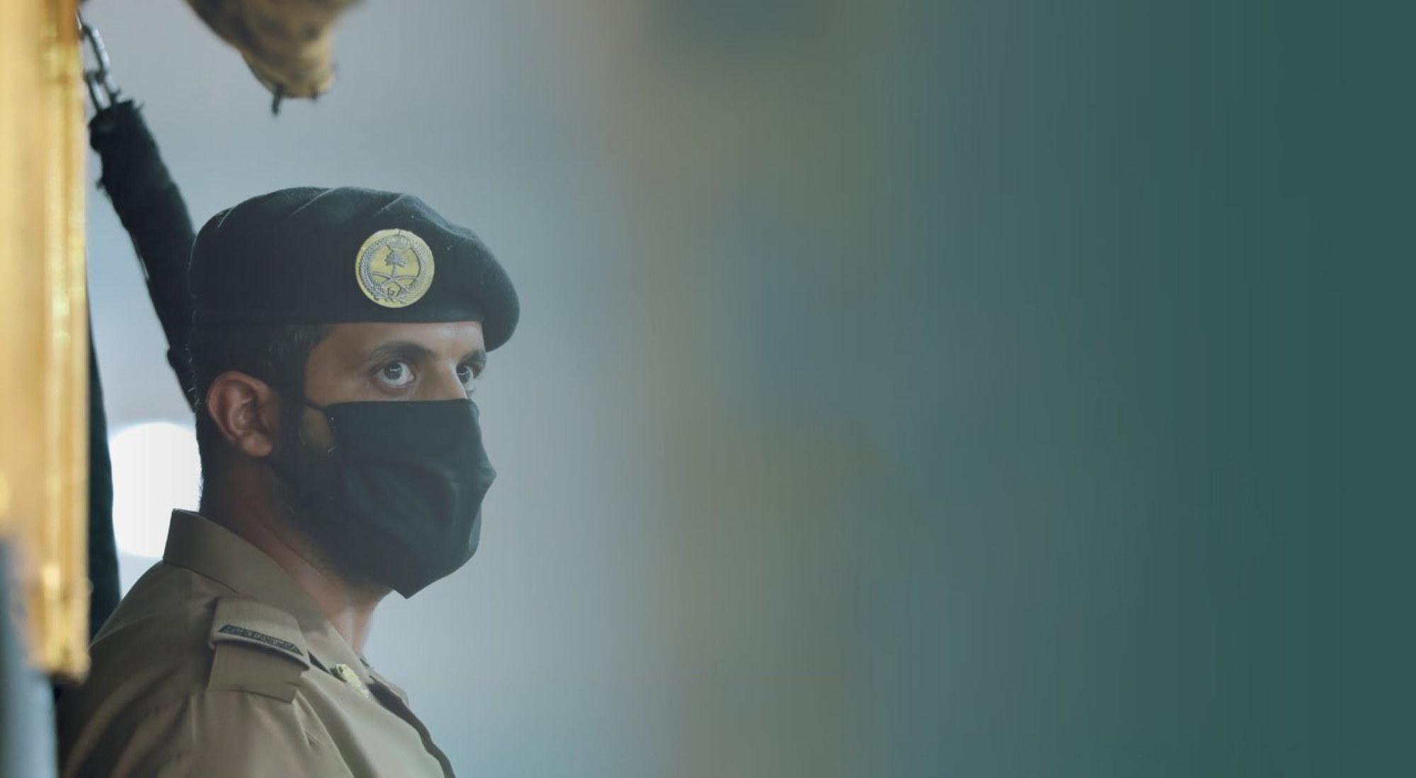 "النيابة": الاعتداء على رجل الأمن "جريمة"