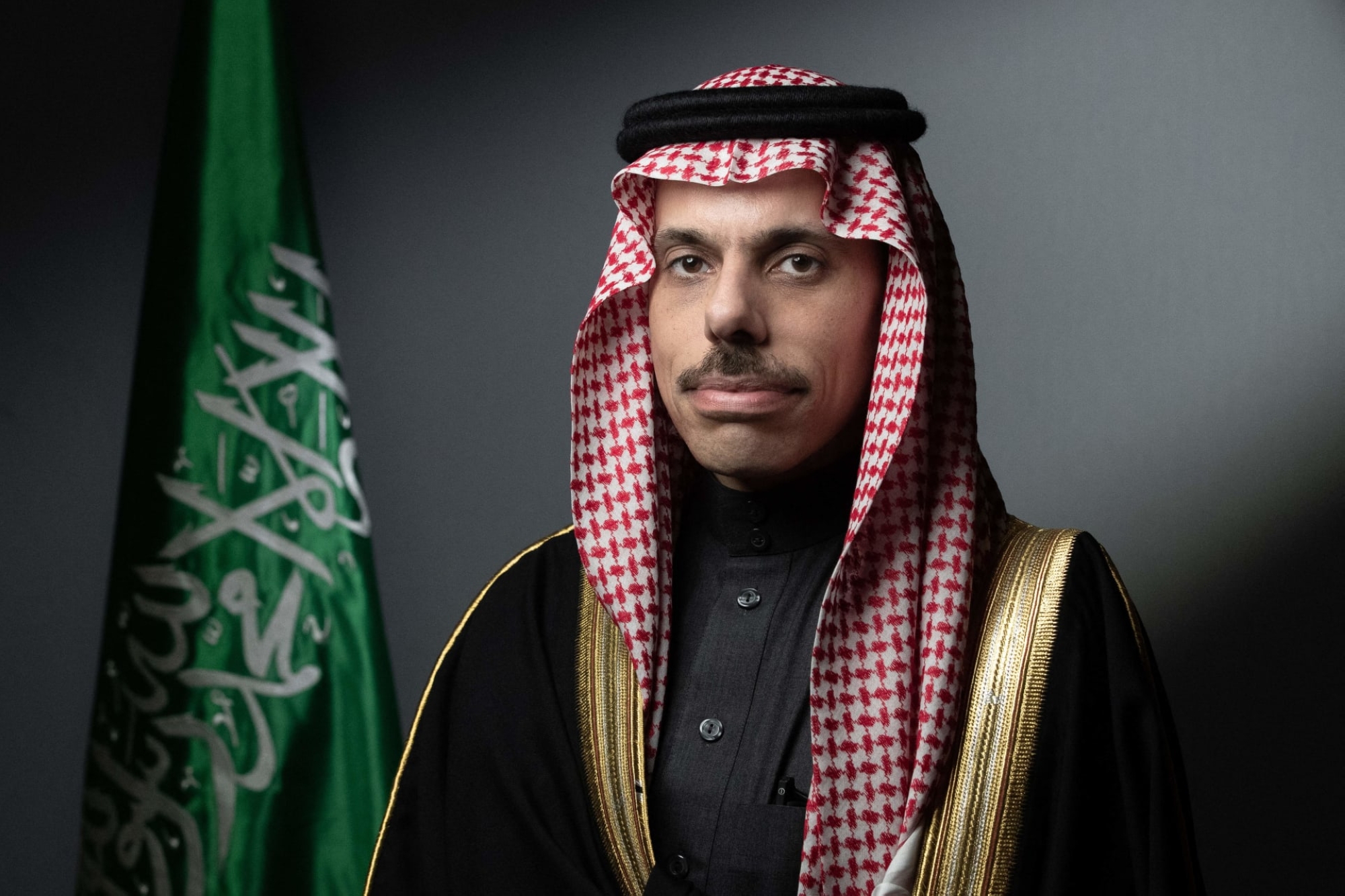 القضايا الدولية باتصال بين بن فرحان وفيدان