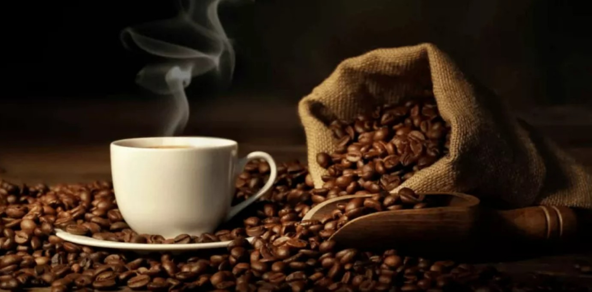 "القهوة".. وقود "الرؤوس" وفاتحة الأبواب لـ"صُنّاع الكيف"