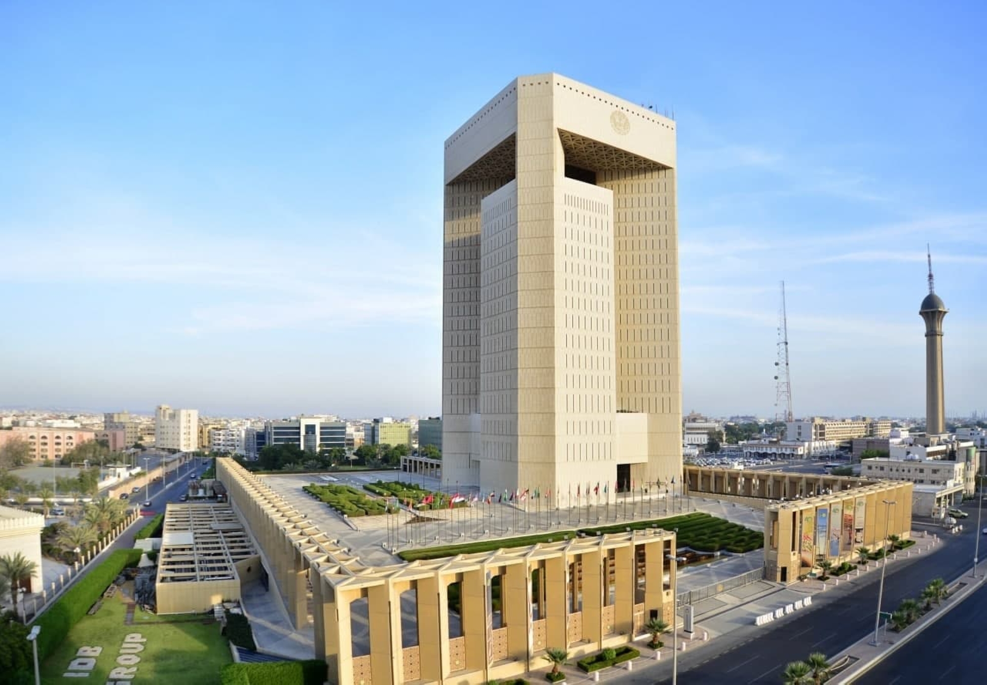 خدمات مالية إسلامية عبر البريد