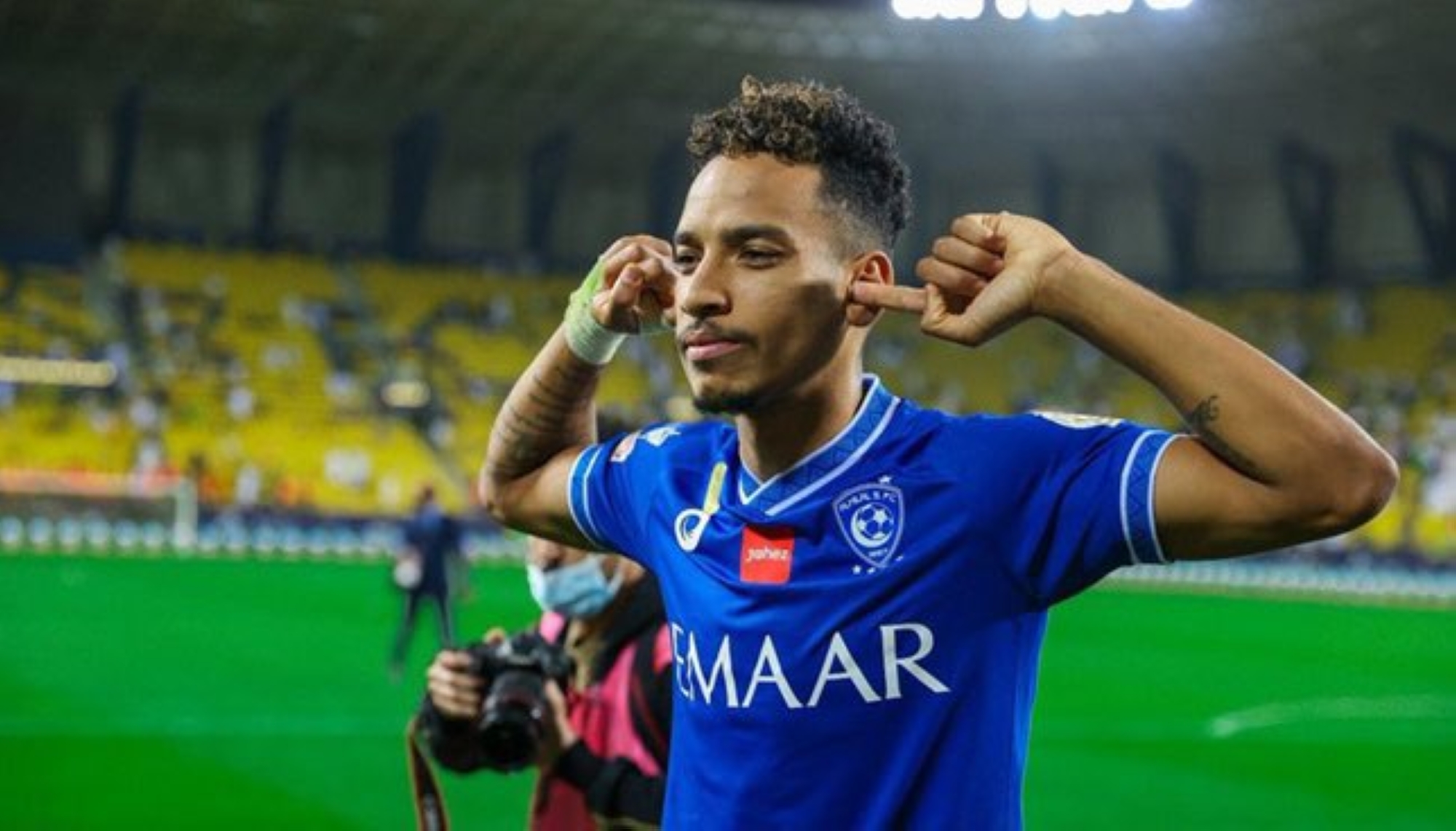 بيريرا يرفض حلول الهلال.. ويتمسك بعقده بالكامل